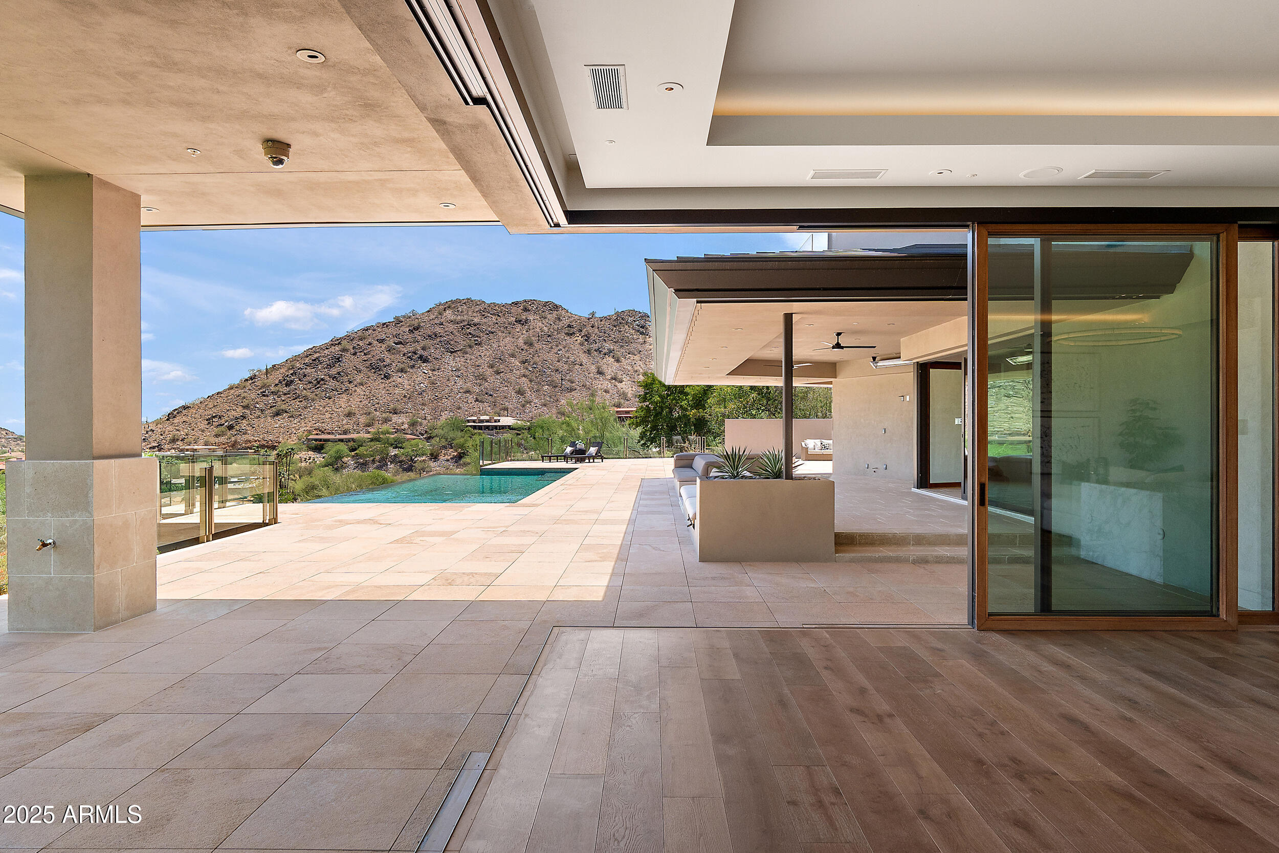 4536 E FOOTHILL Drive