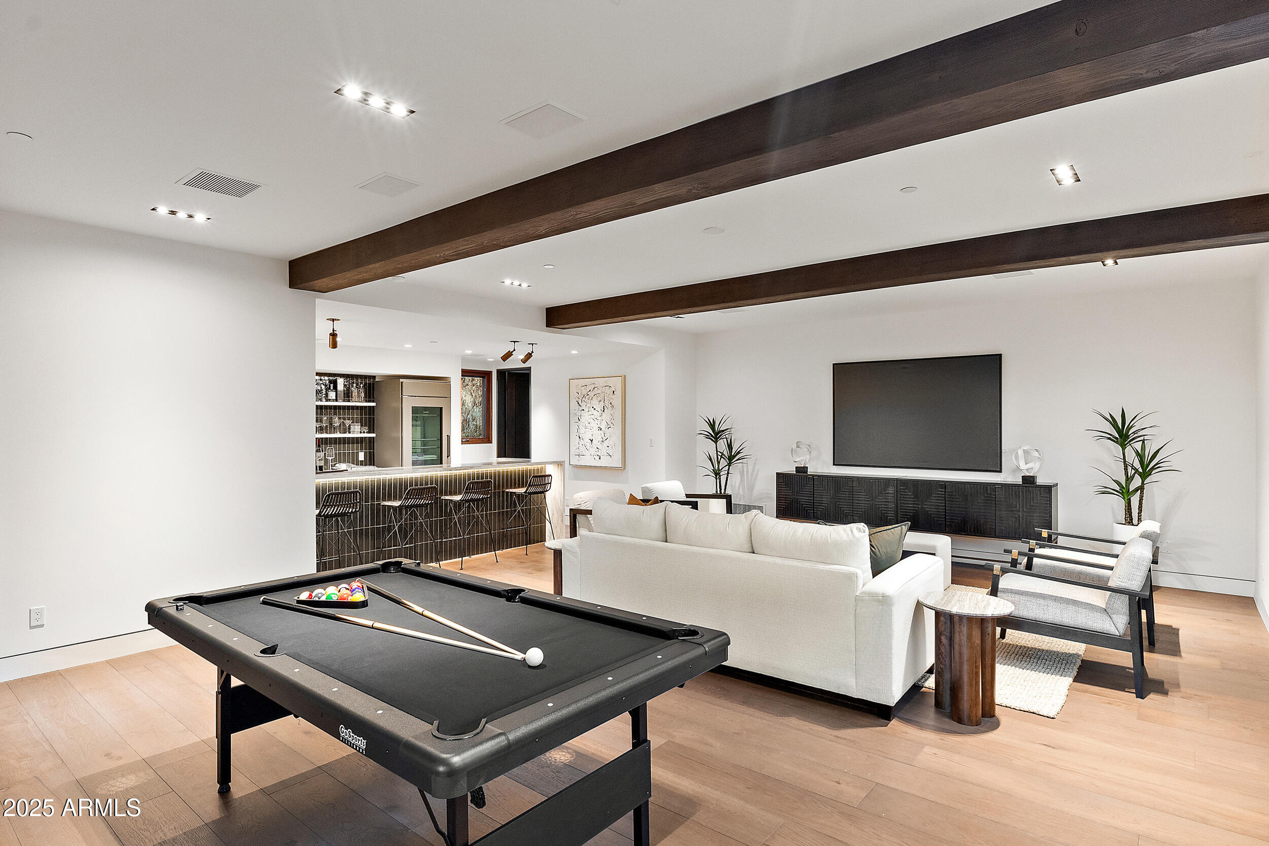 4536 E FOOTHILL Drive