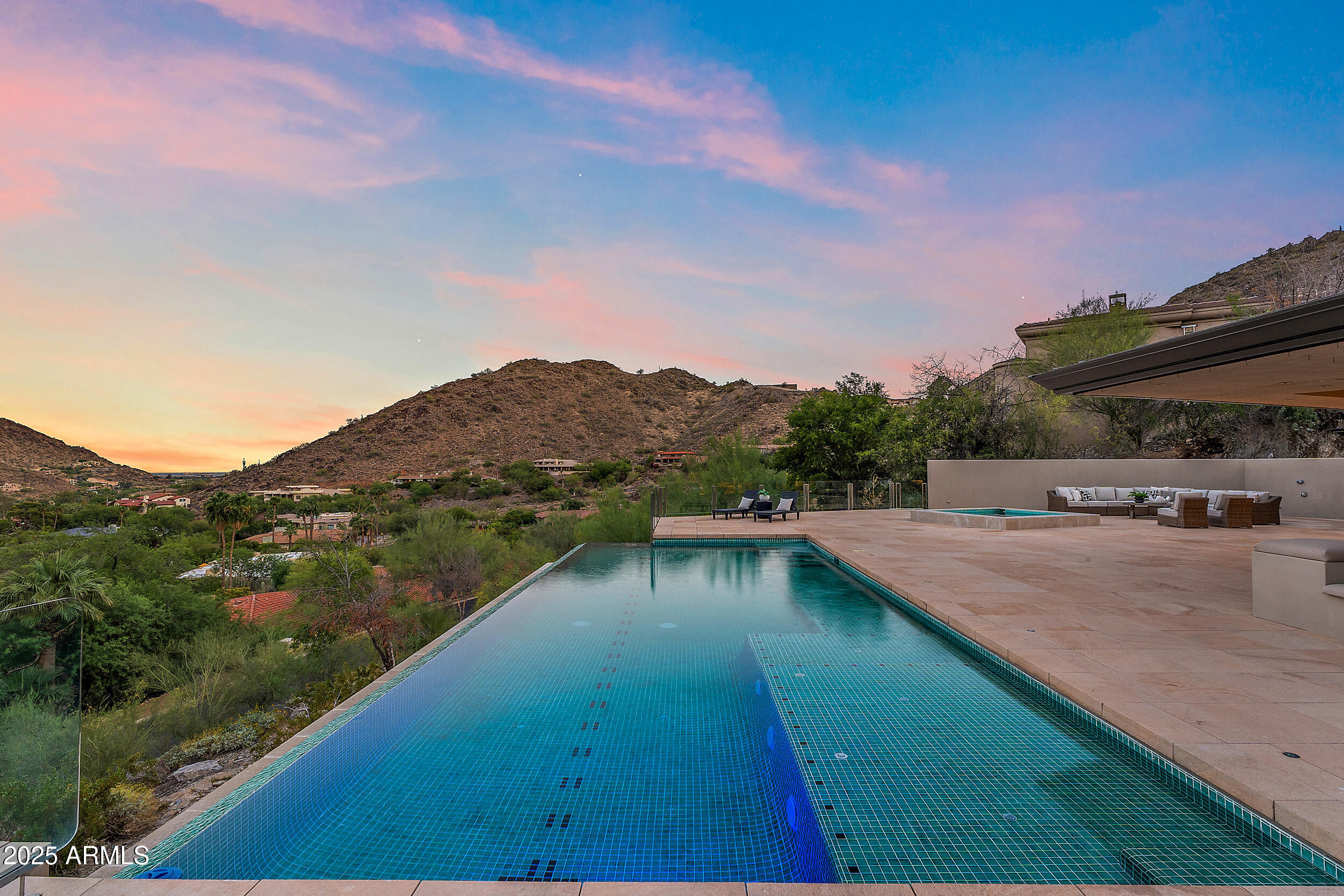 4536 E FOOTHILL Drive