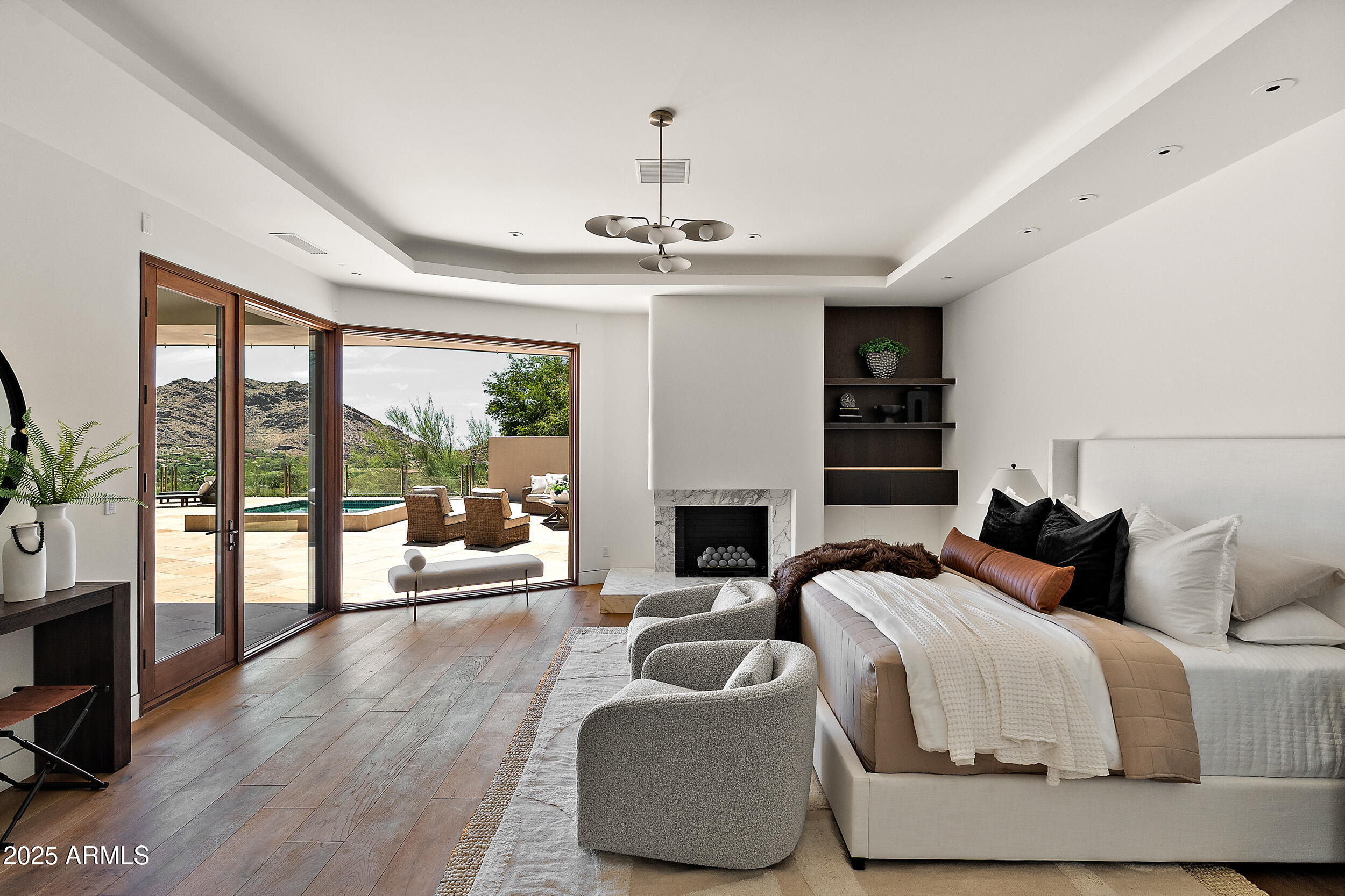 4536 E FOOTHILL Drive