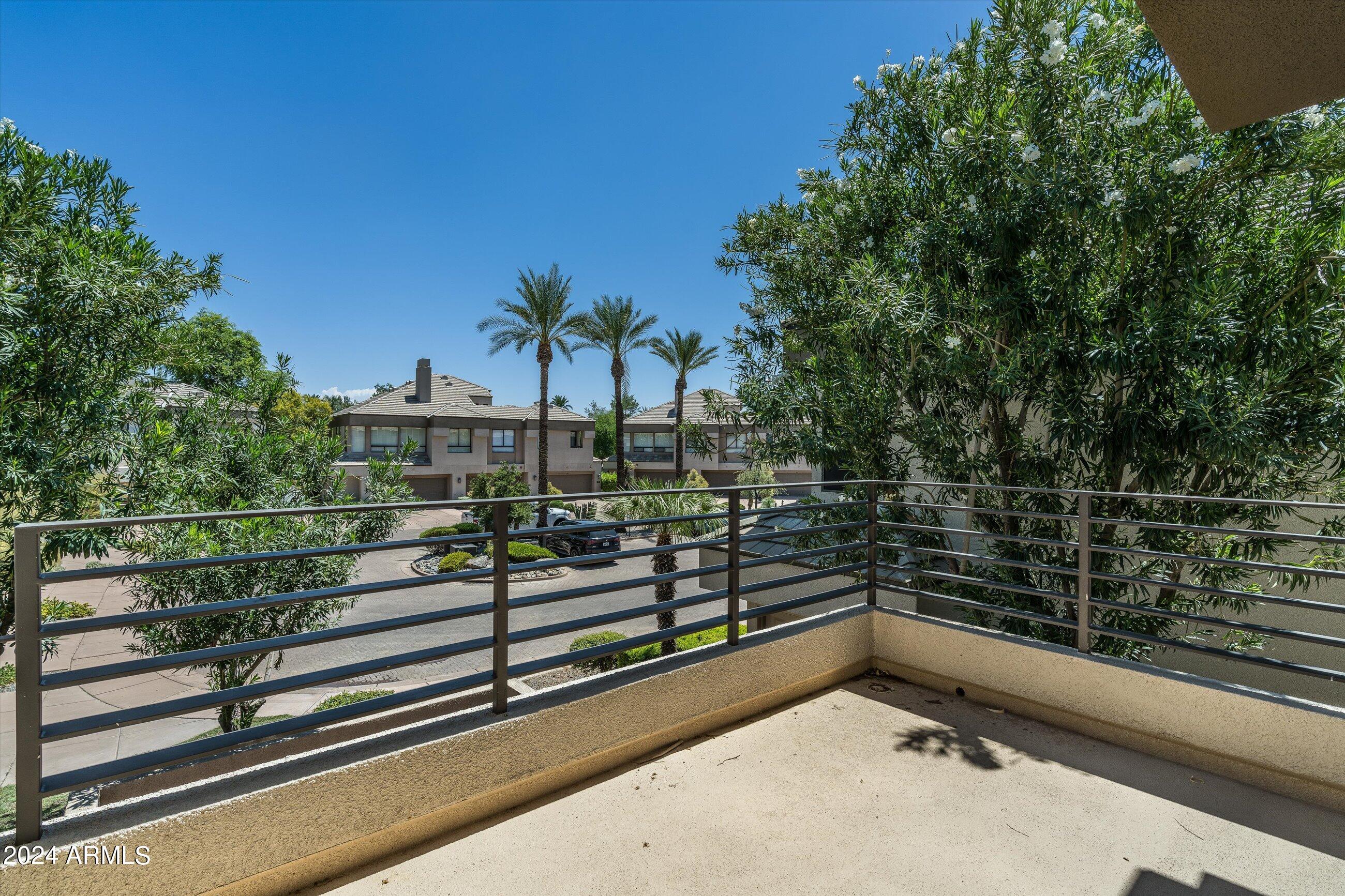 7400 E GAINEY CLUB Drive 119