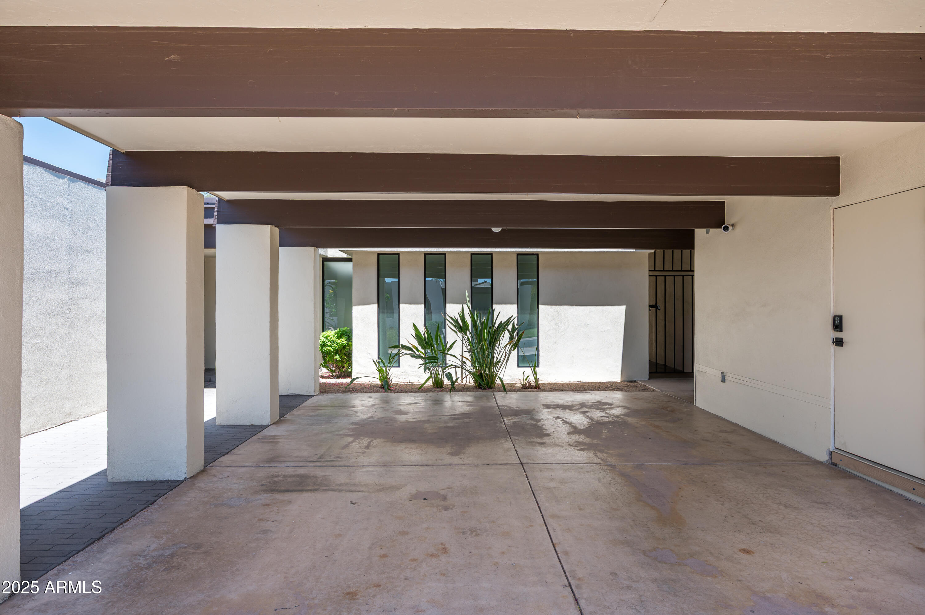 4336 E PICCADILLY Road