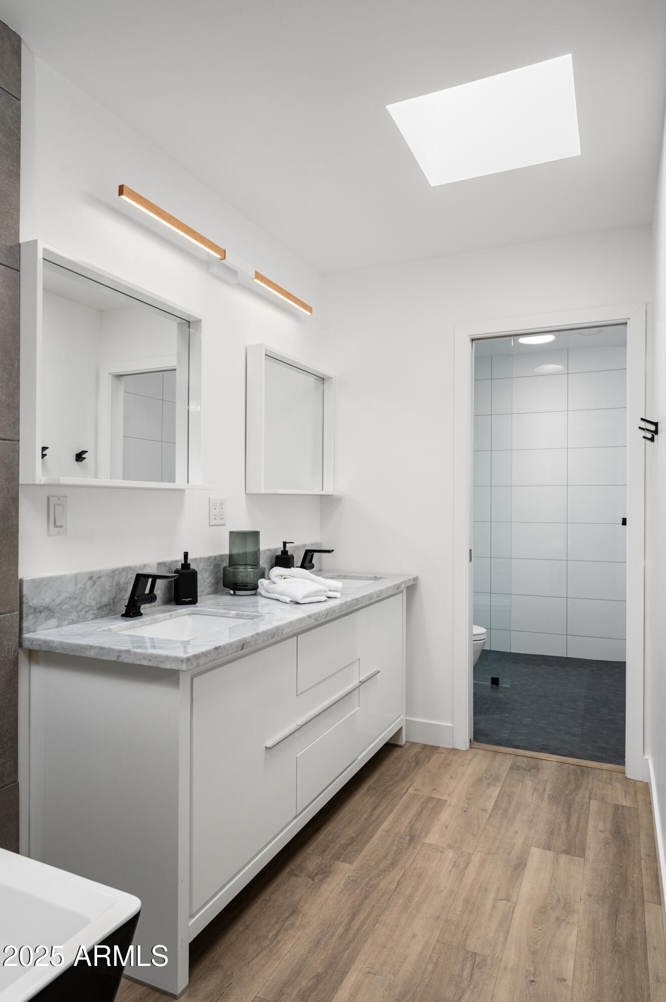 4336 E PICCADILLY Road