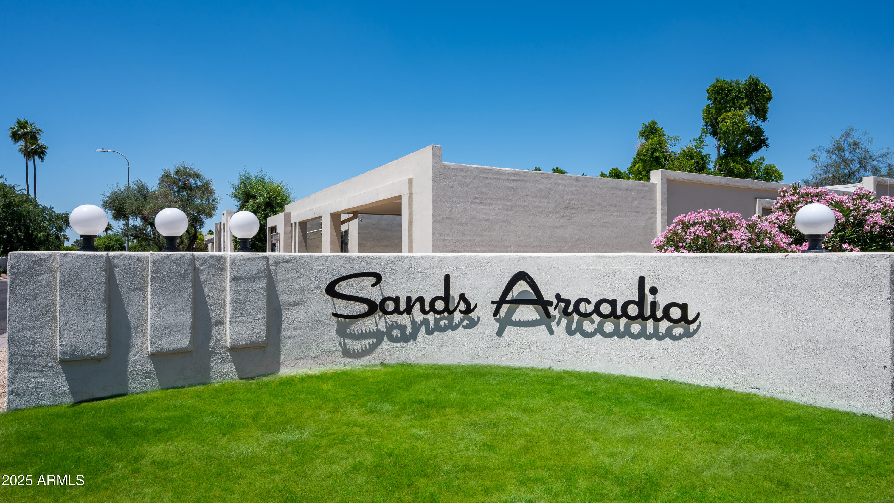 4336 E PICCADILLY Road