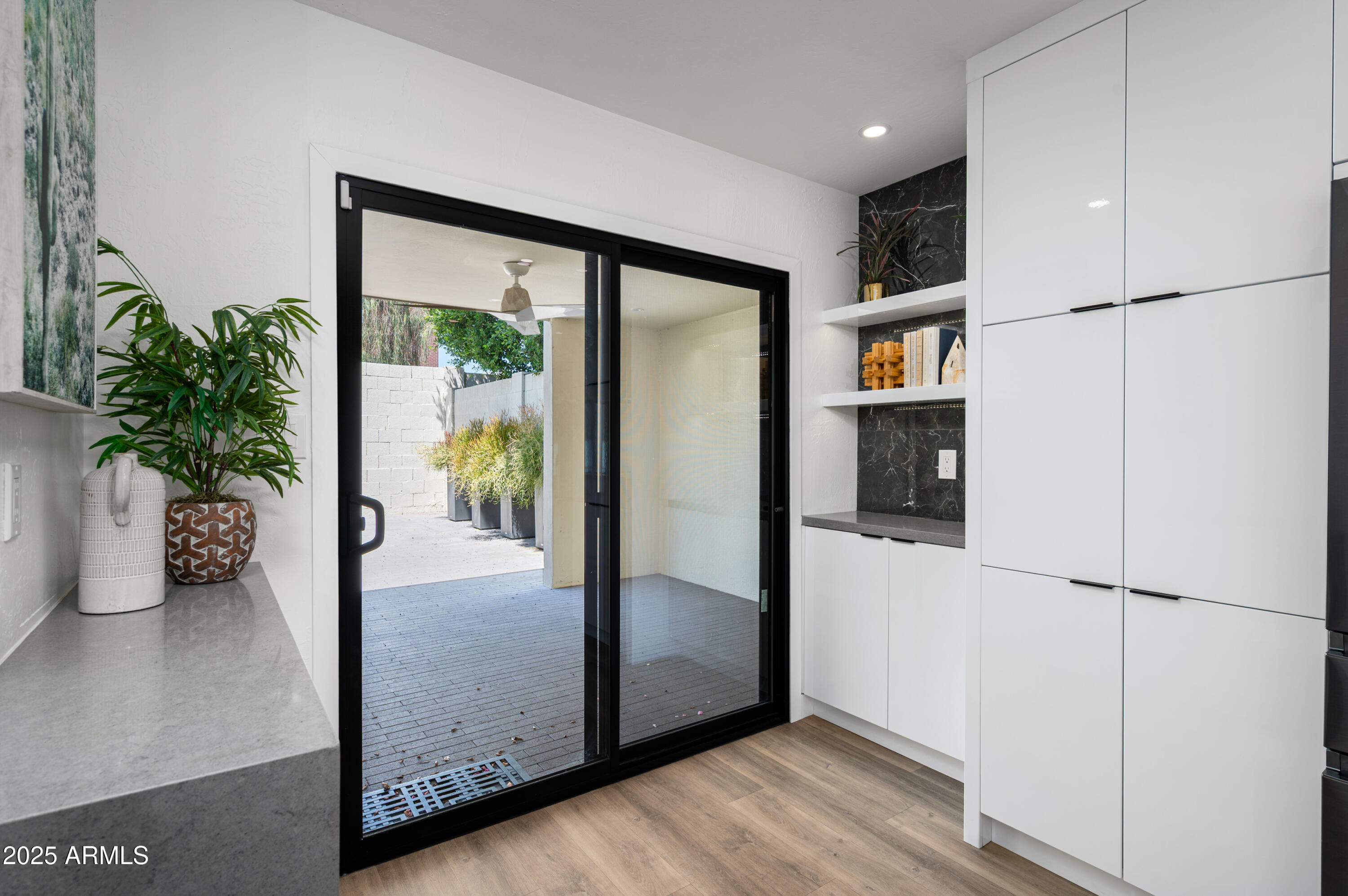 4336 E PICCADILLY Road