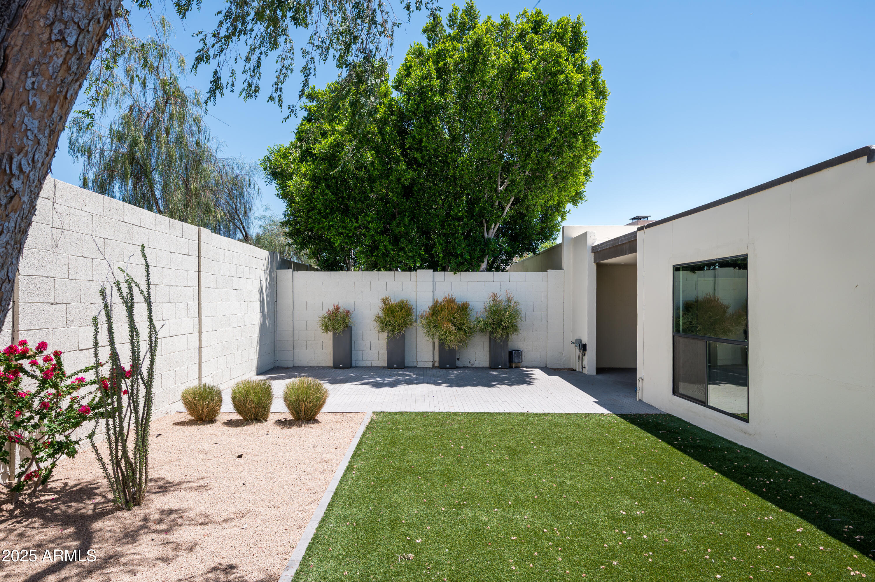 4336 E PICCADILLY Road