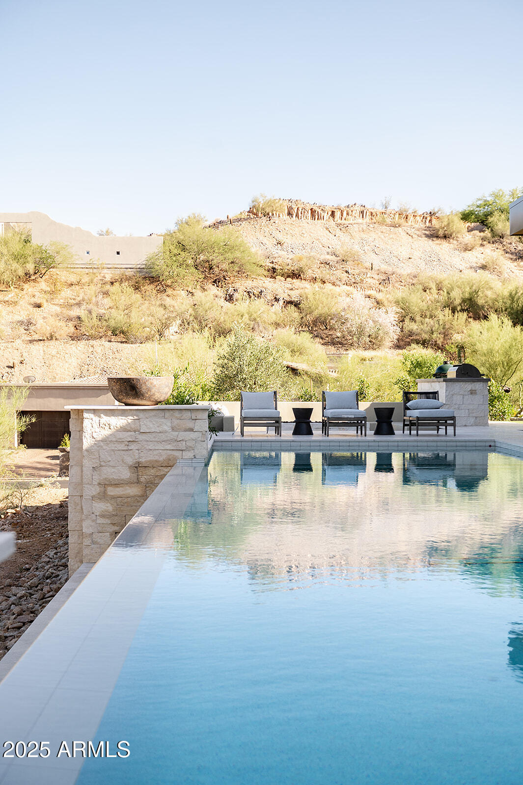 7215 N BLACK ROCK Trail