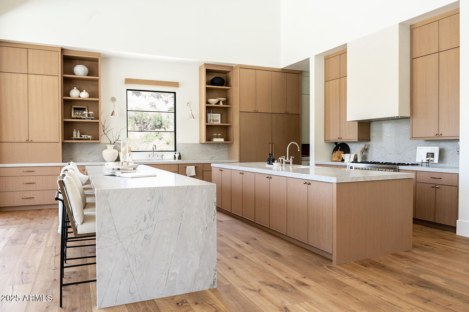 7215 N BLACK ROCK Trail