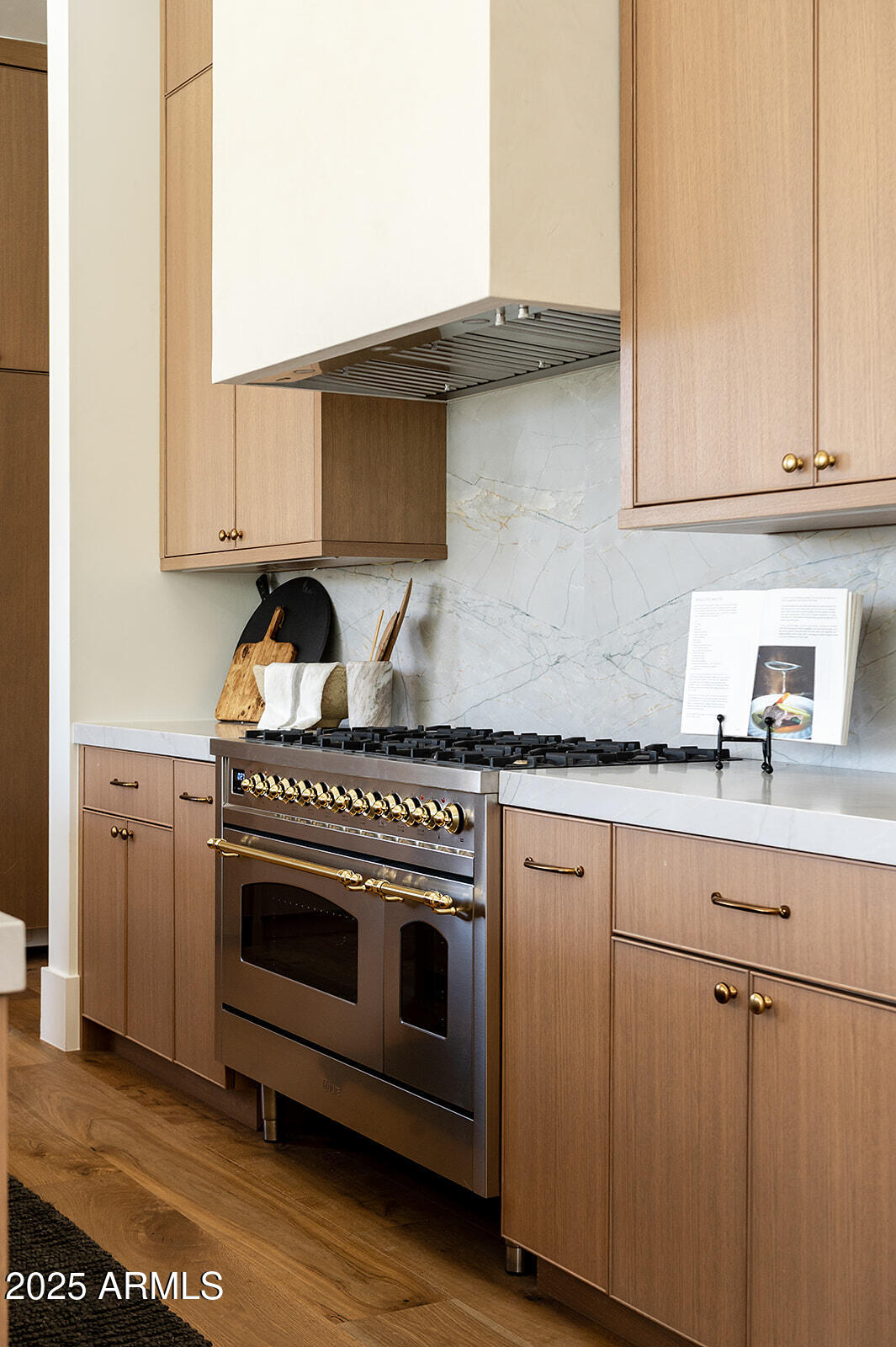 7215 N BLACK ROCK Trail