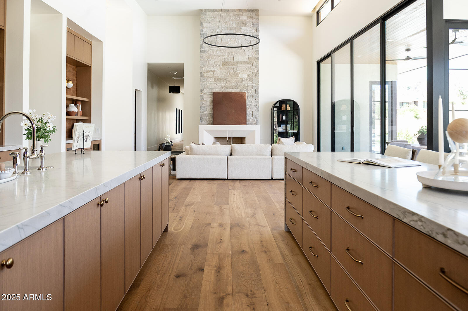 7215 N BLACK ROCK Trail