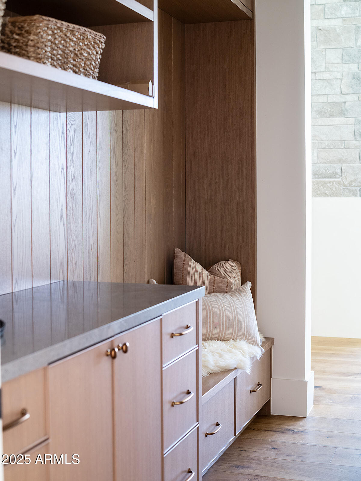 7215 N BLACK ROCK Trail