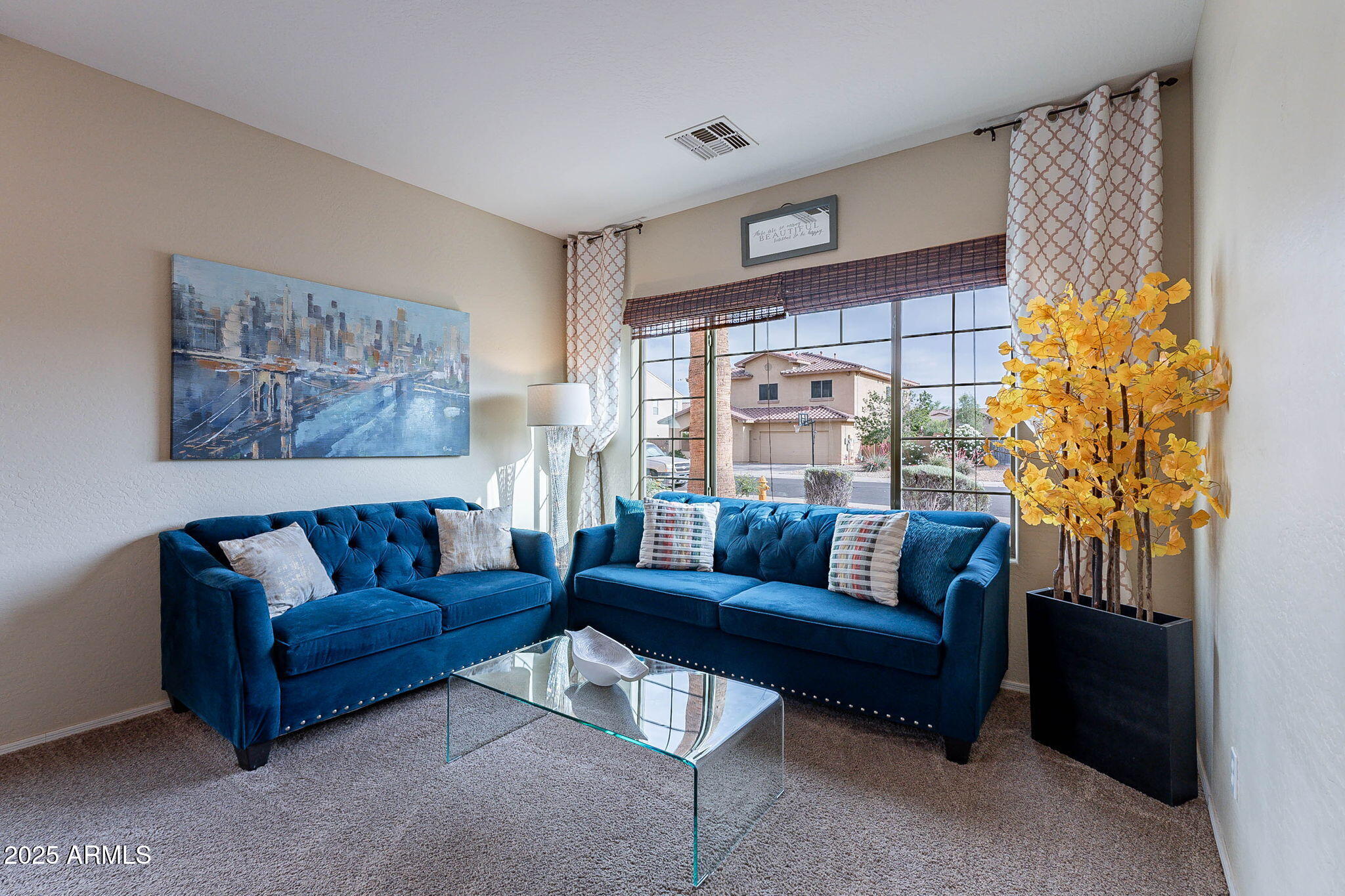 13318 W INDIANOLA Avenue