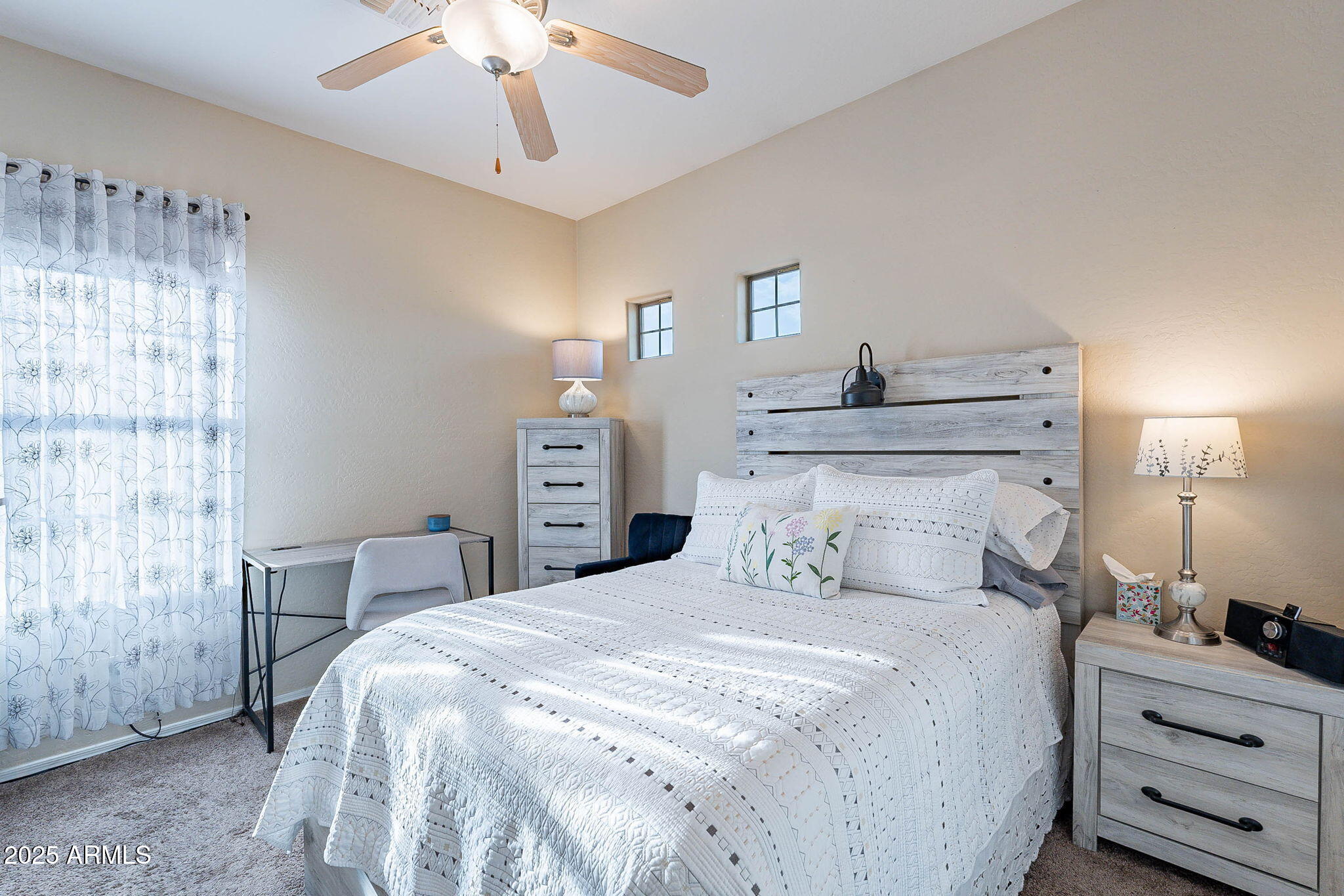 13318 W INDIANOLA Avenue