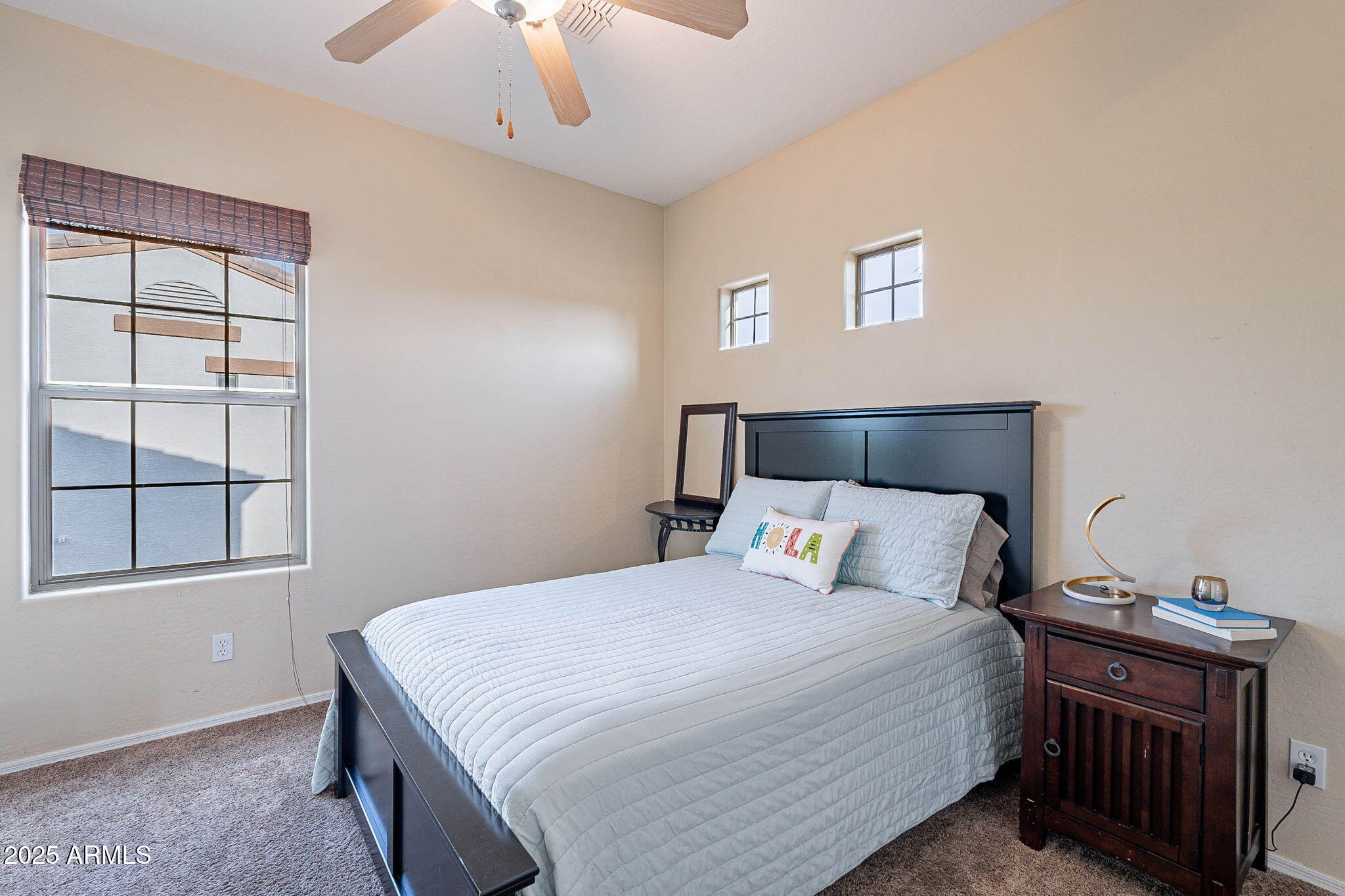 13318 W INDIANOLA Avenue