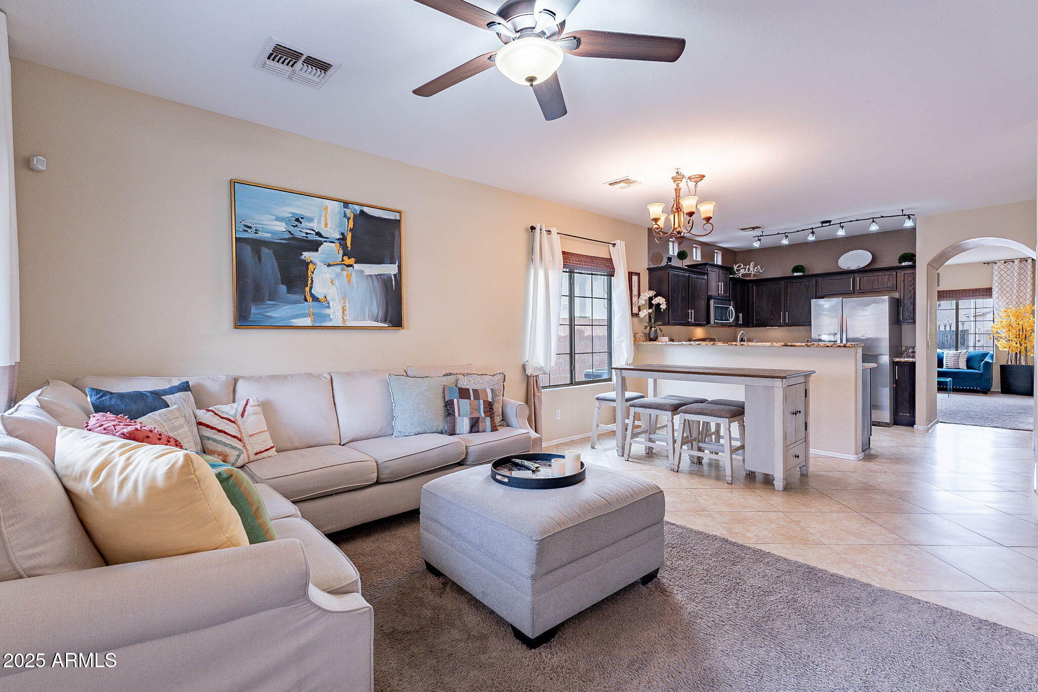 13318 W INDIANOLA Avenue