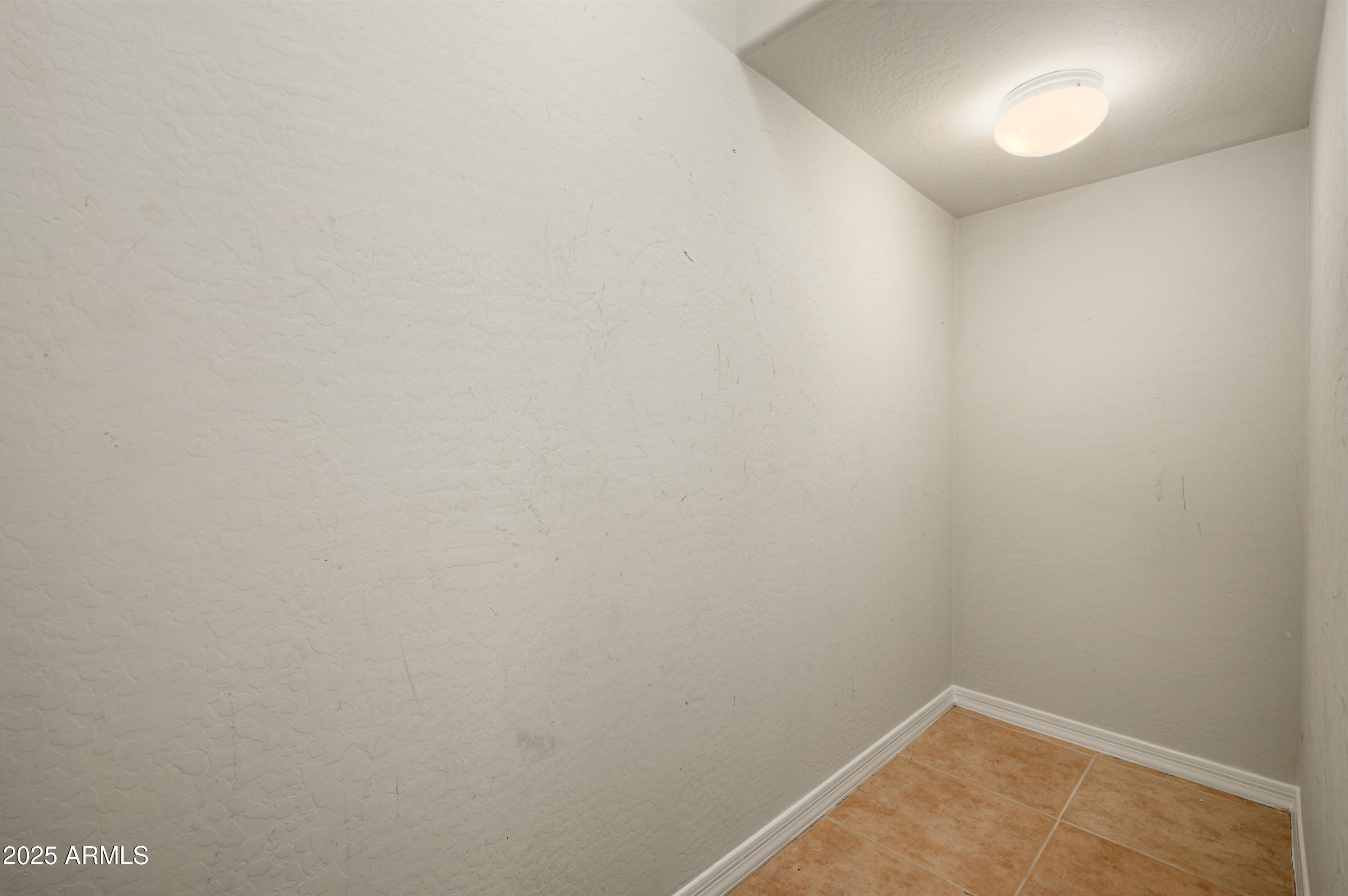 3983 E MELINDA Drive