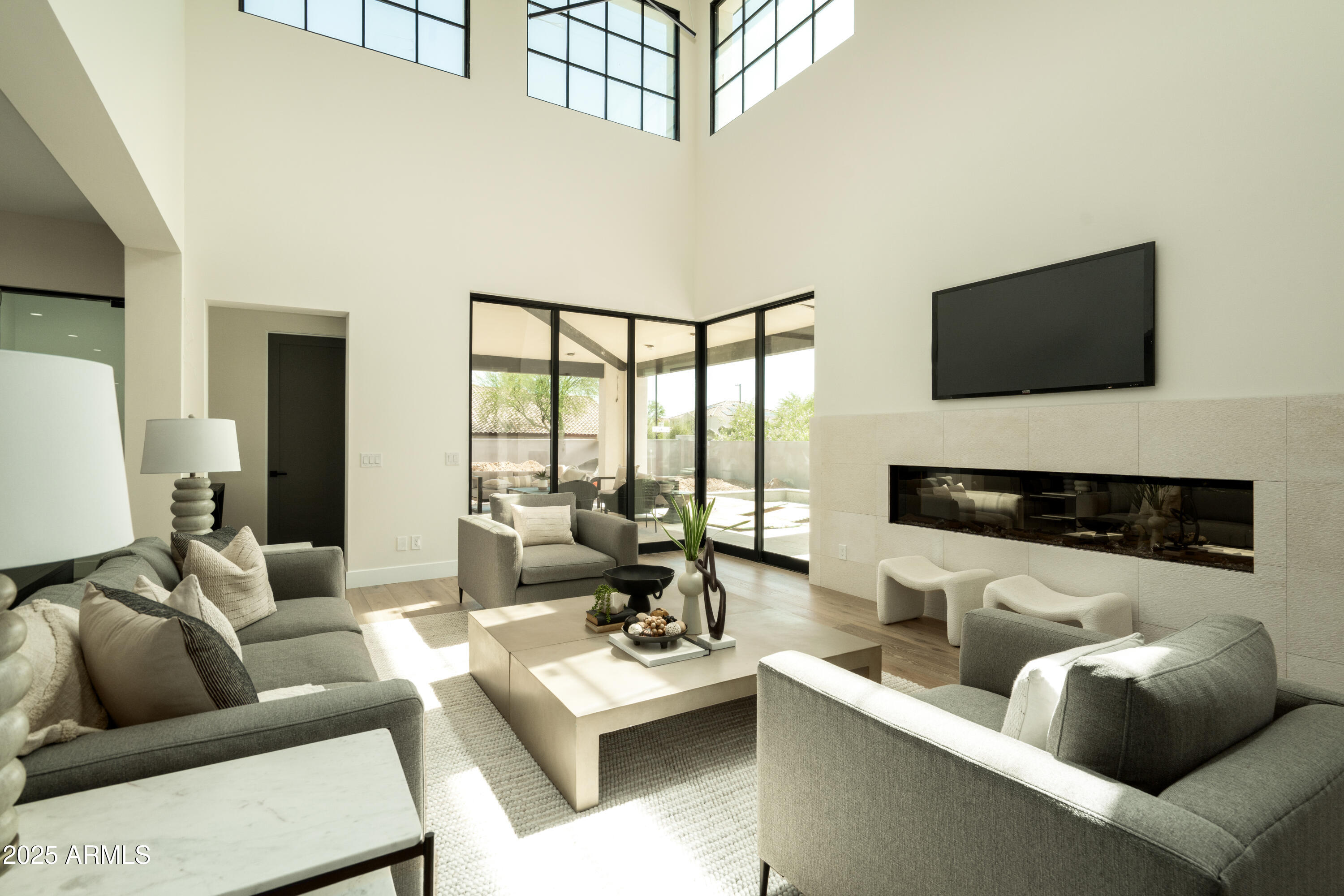 2315 E MINE CREEK Road