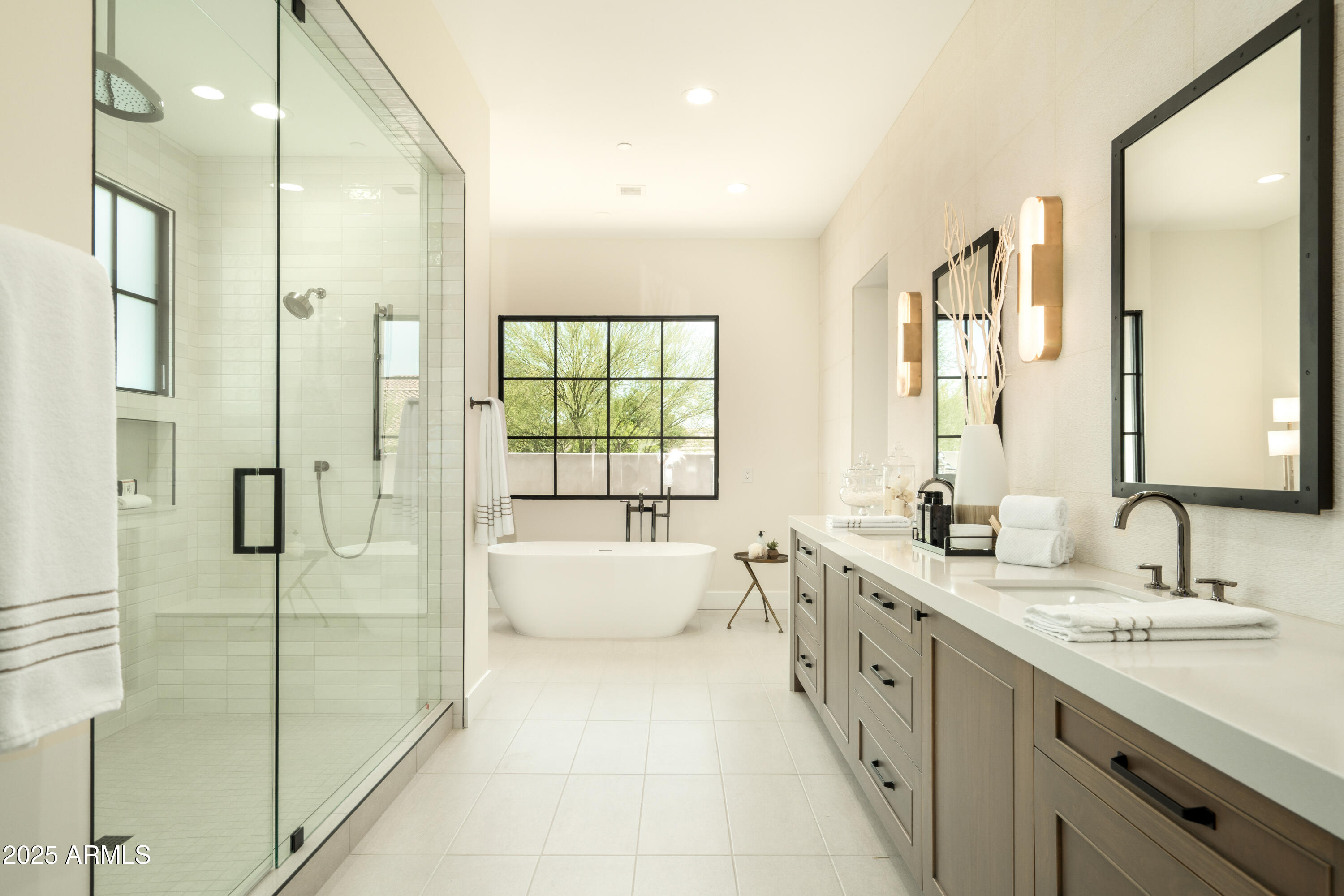 2315 E MINE CREEK Road