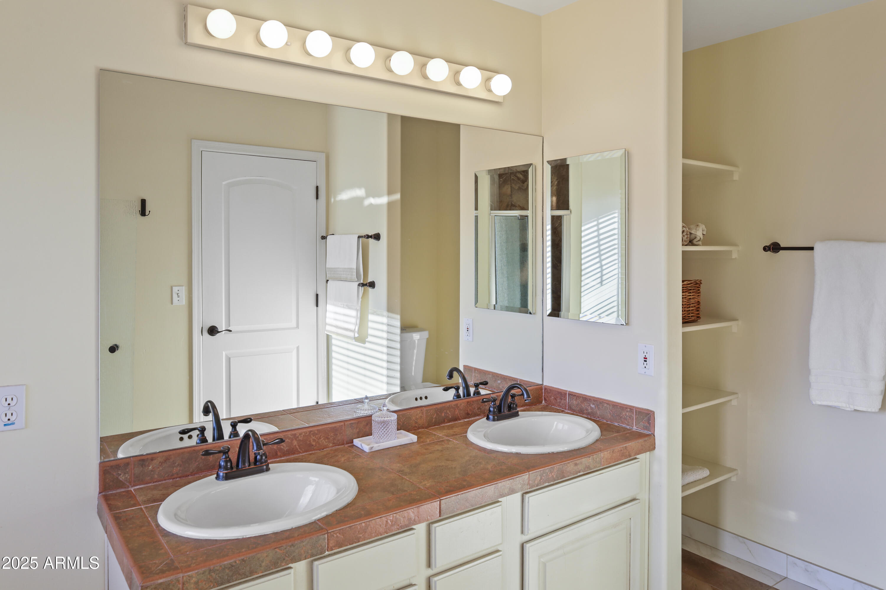 13022 N MOUNTAINSIDE Drive B