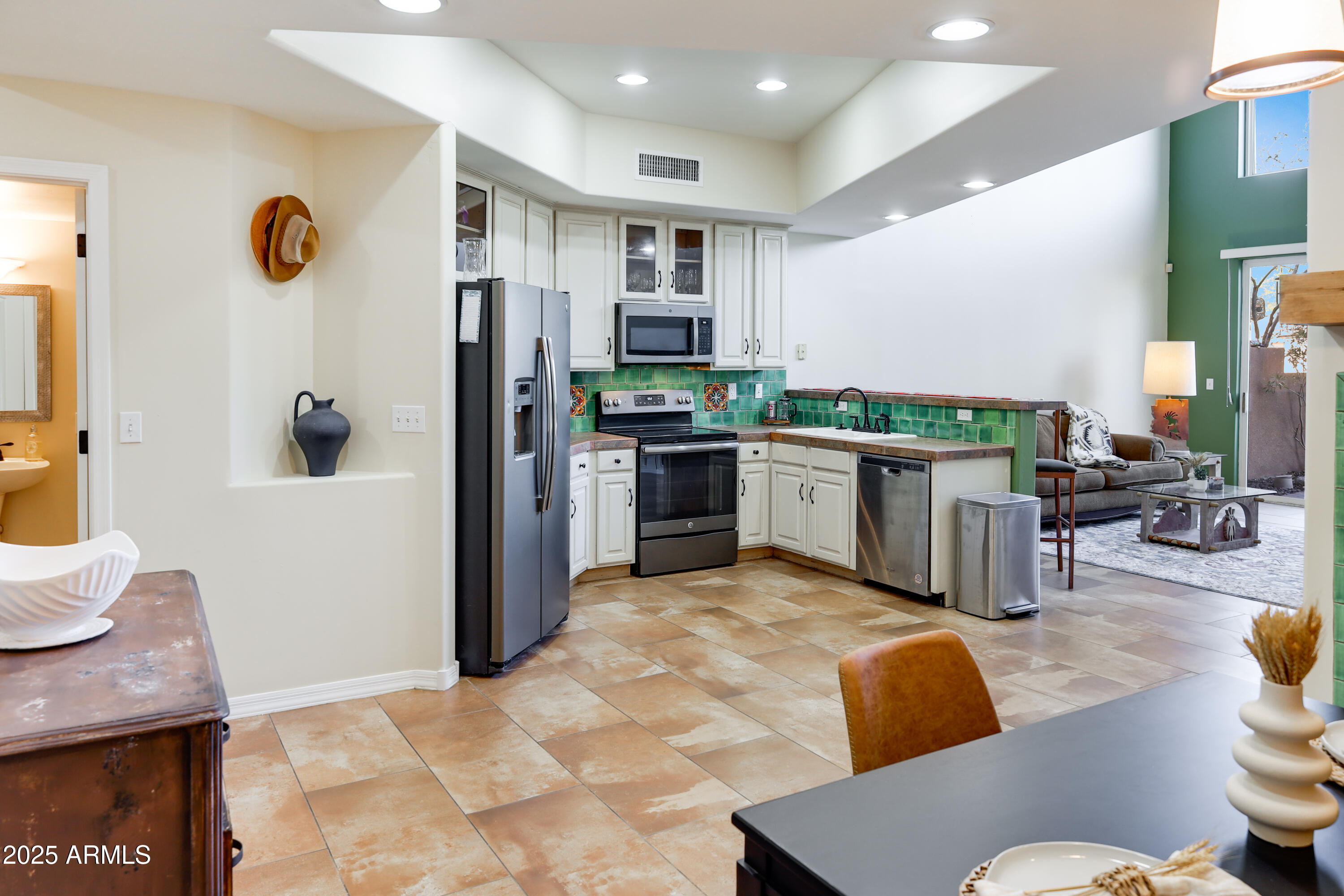 13022 N MOUNTAINSIDE Drive B