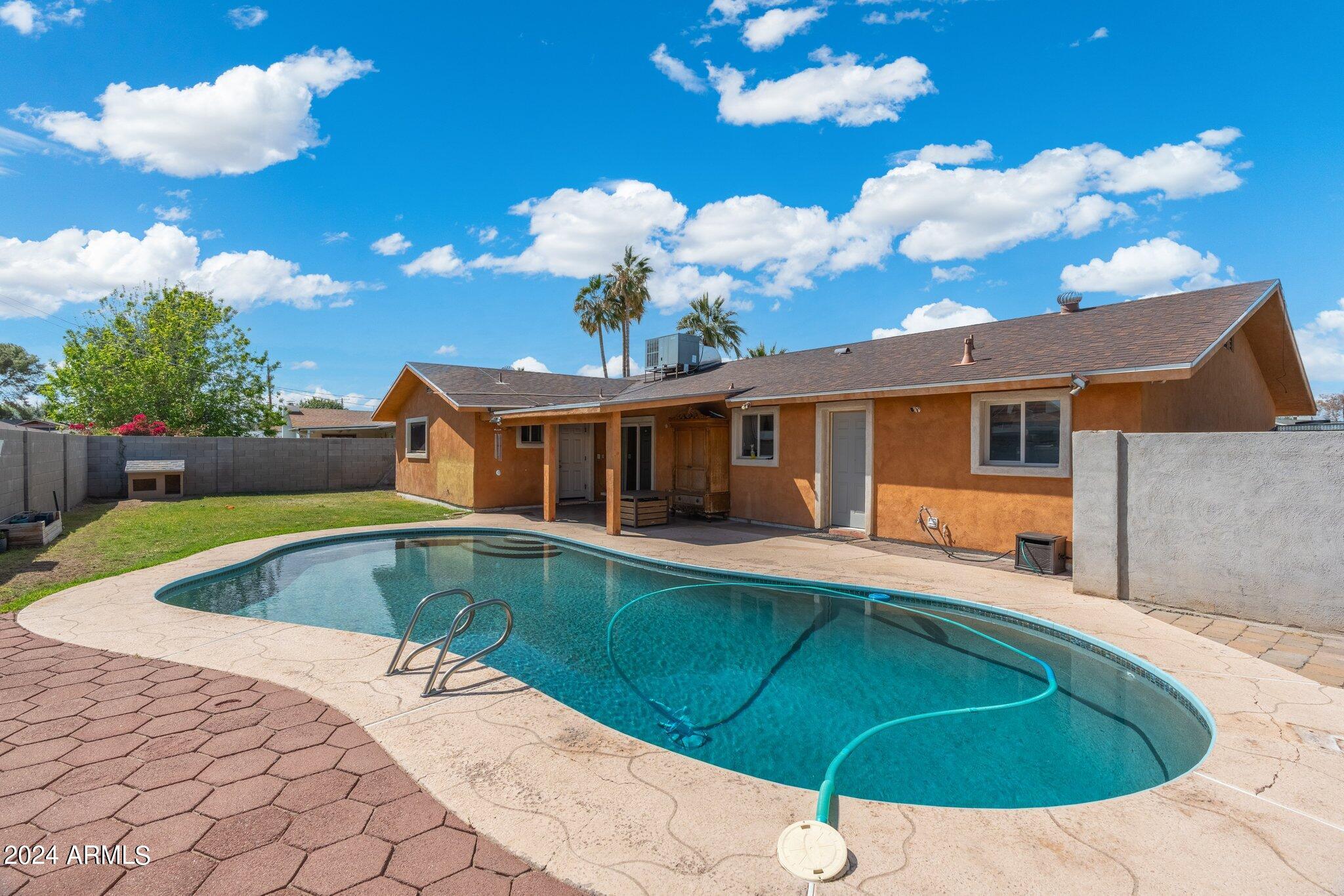 4201 W Townley Avenue