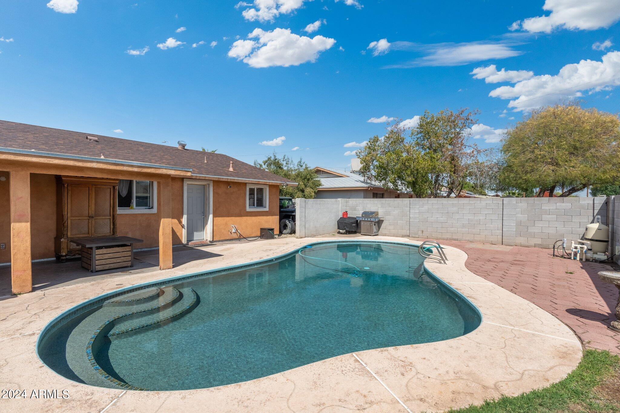 4201 W Townley Avenue