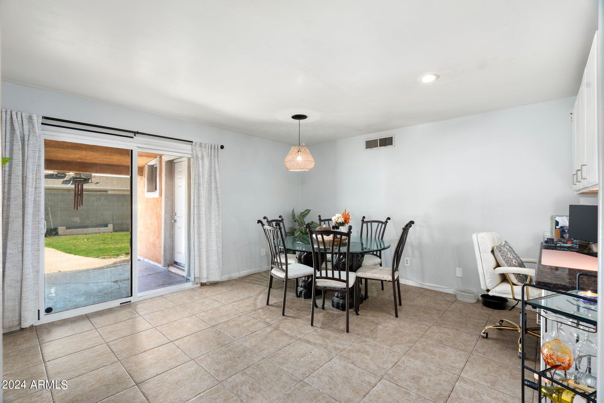 4201 W Townley Avenue