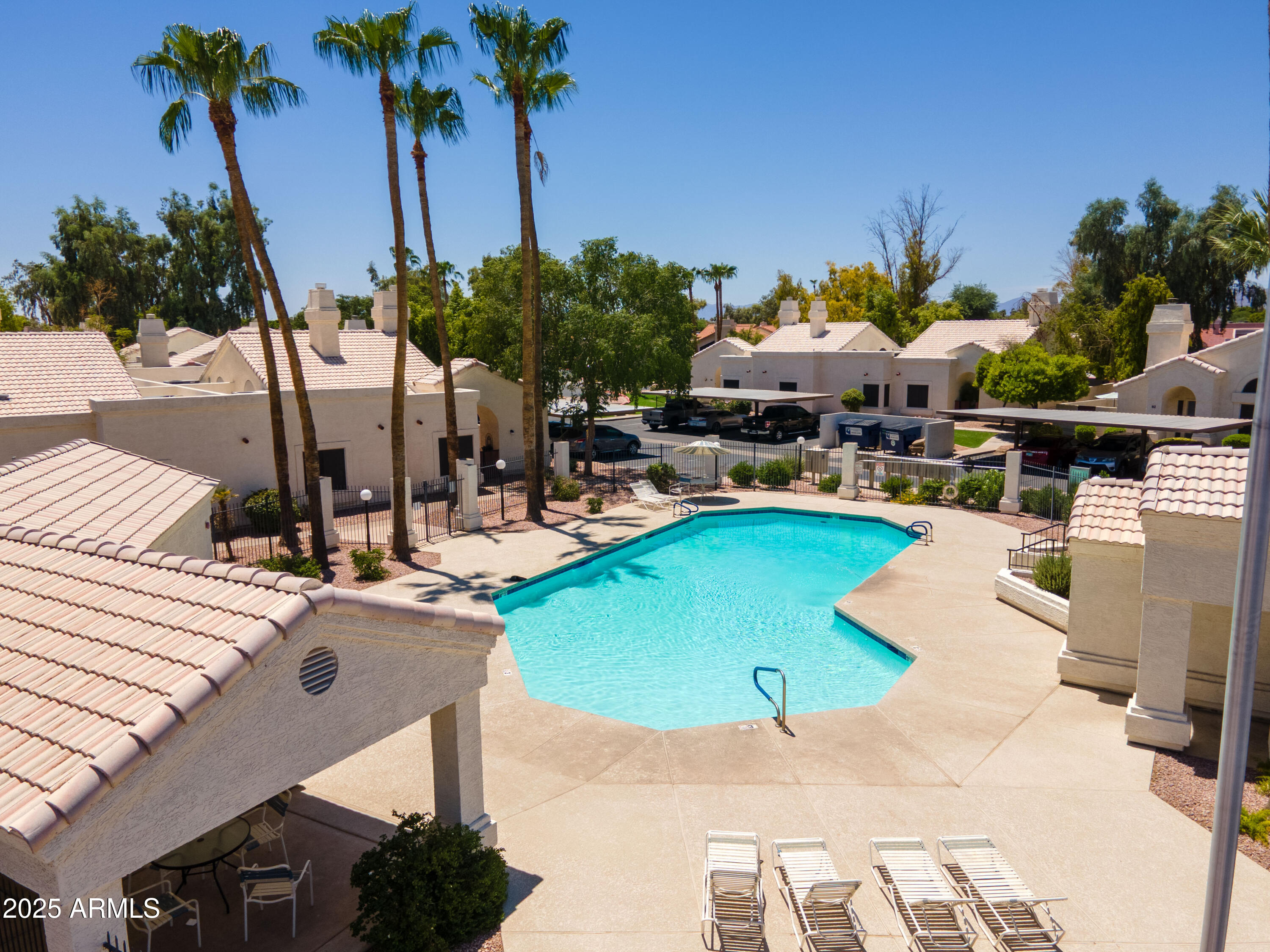 2100 W LEMON TREE Place 78