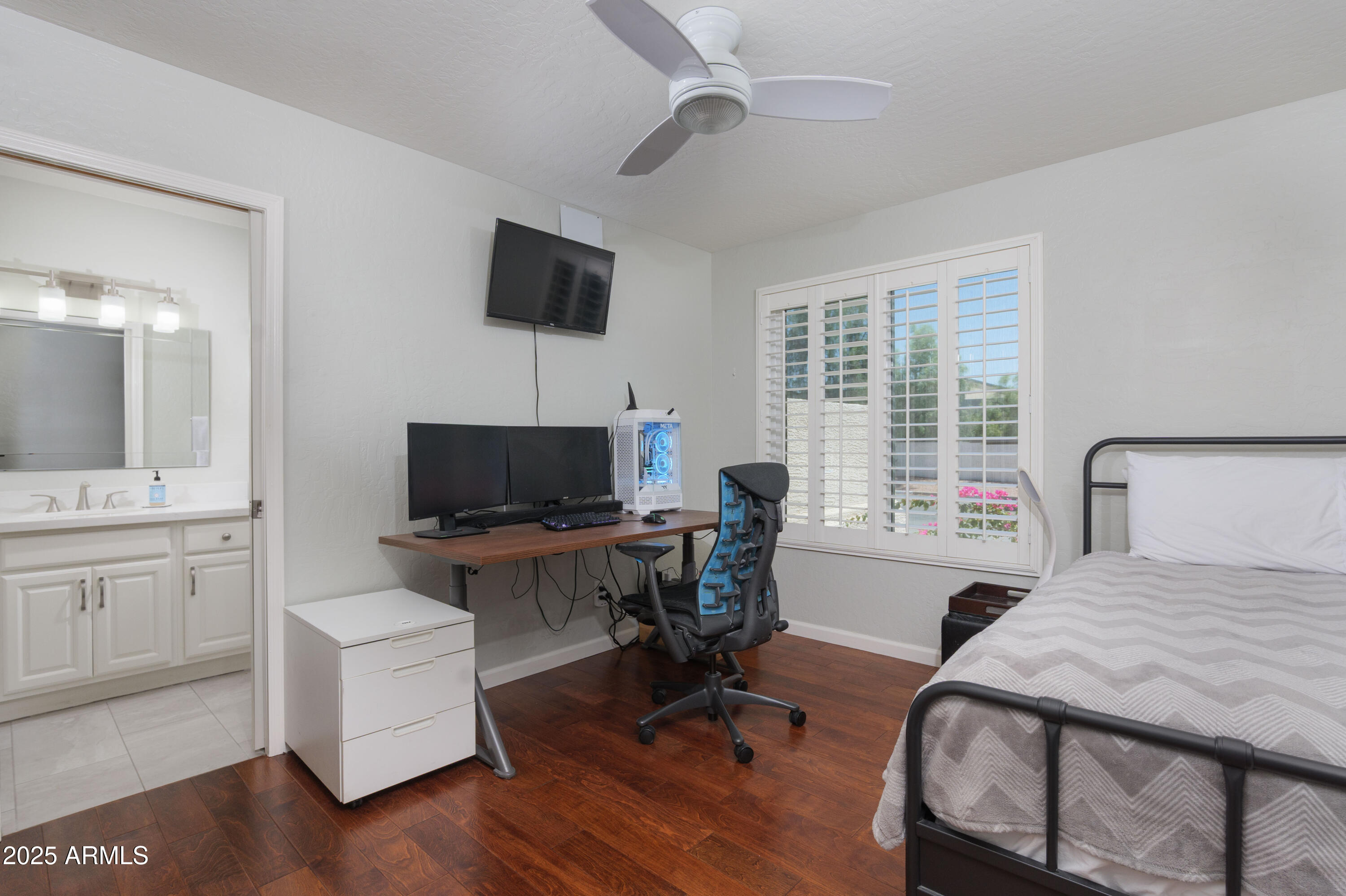 2100 W LEMON TREE Place 78