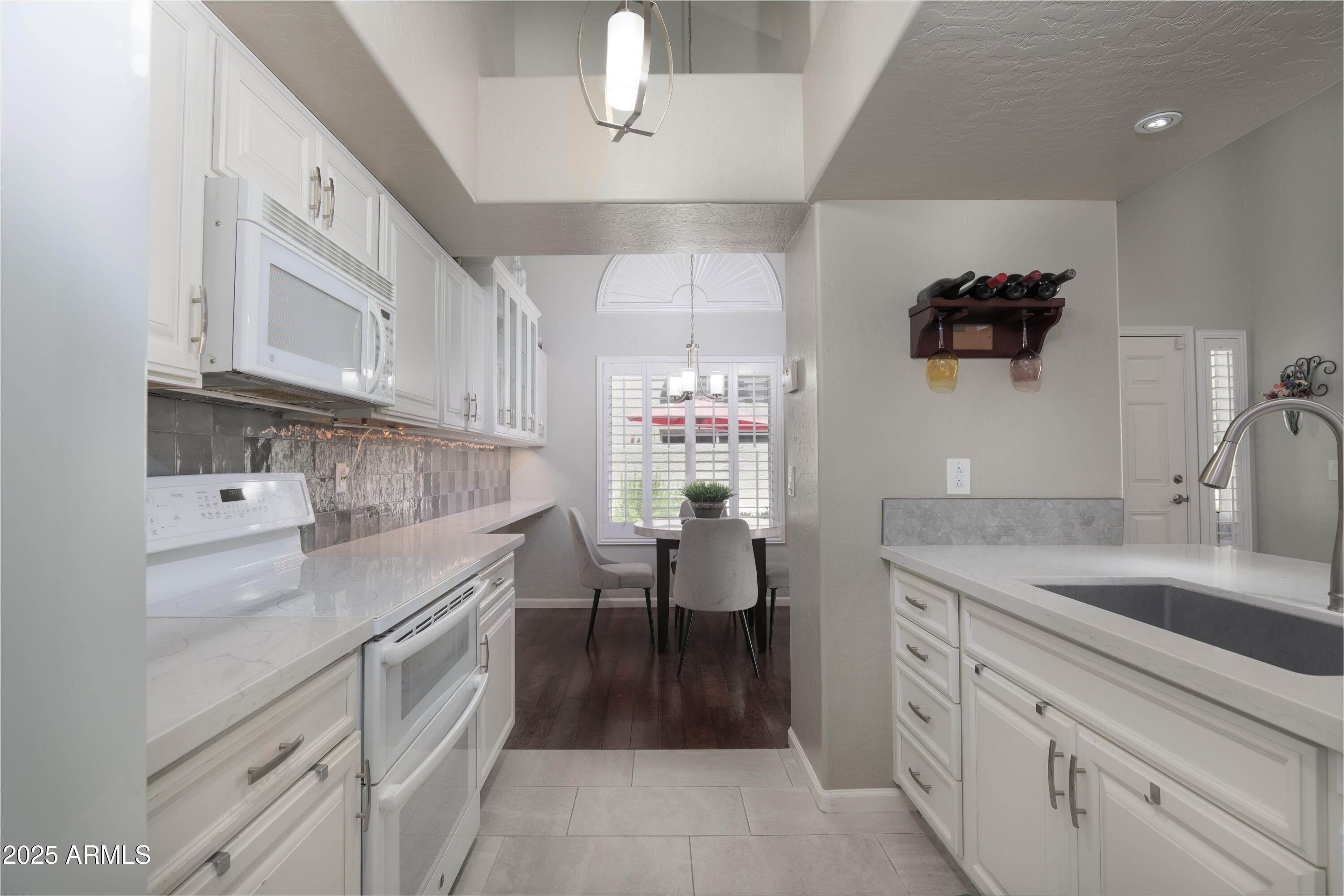 2100 W LEMON TREE Place 78