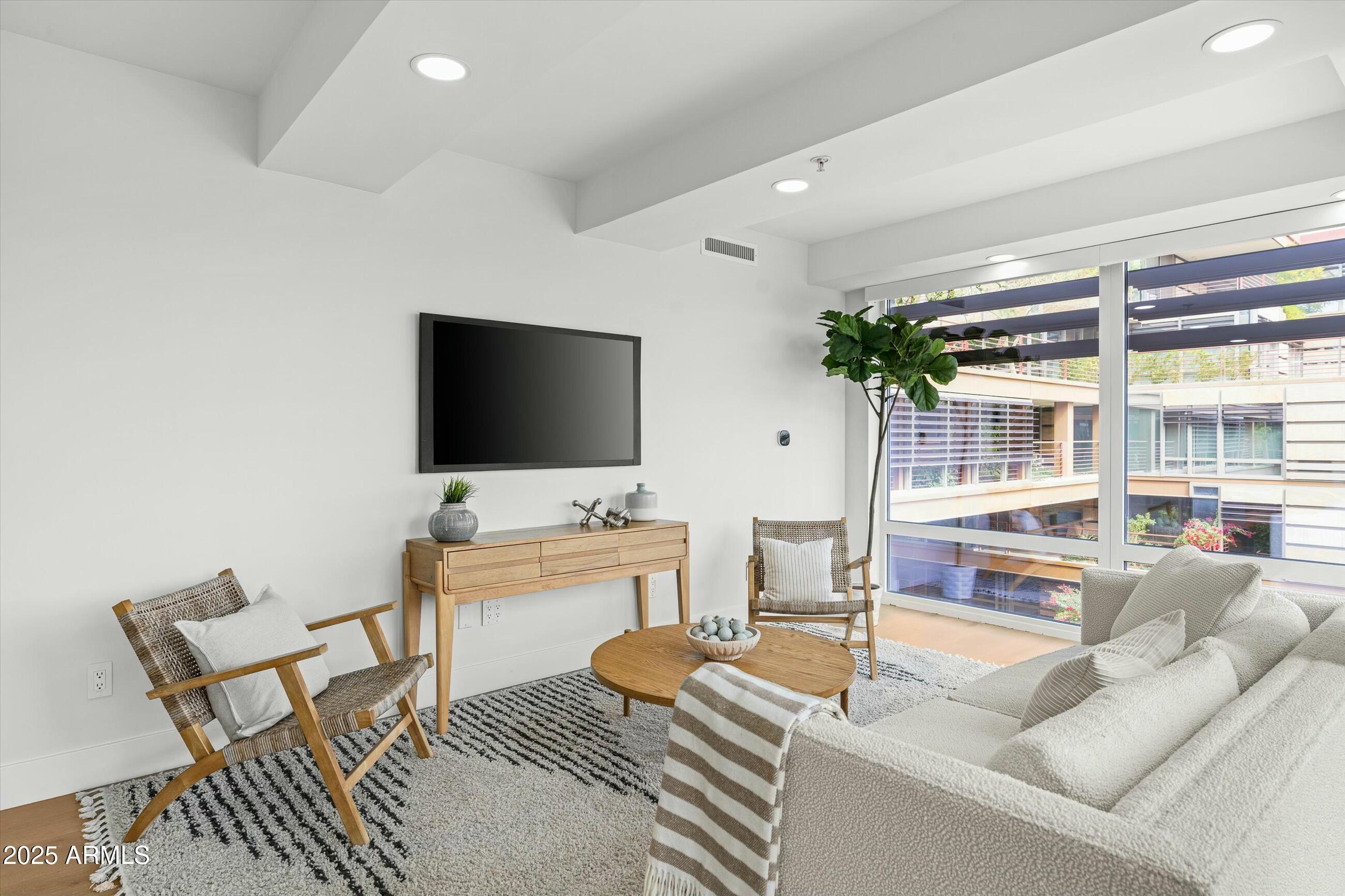 7137 E RANCHO VISTA Drive 5001