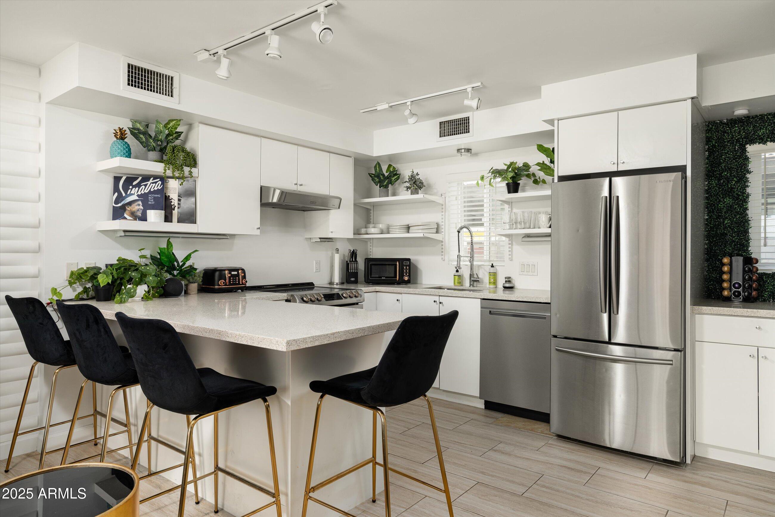 7601 E 2ND Street 20