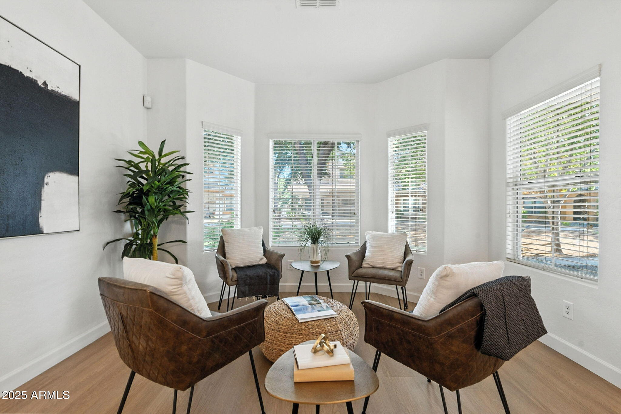 3065 E TAMARISK Street