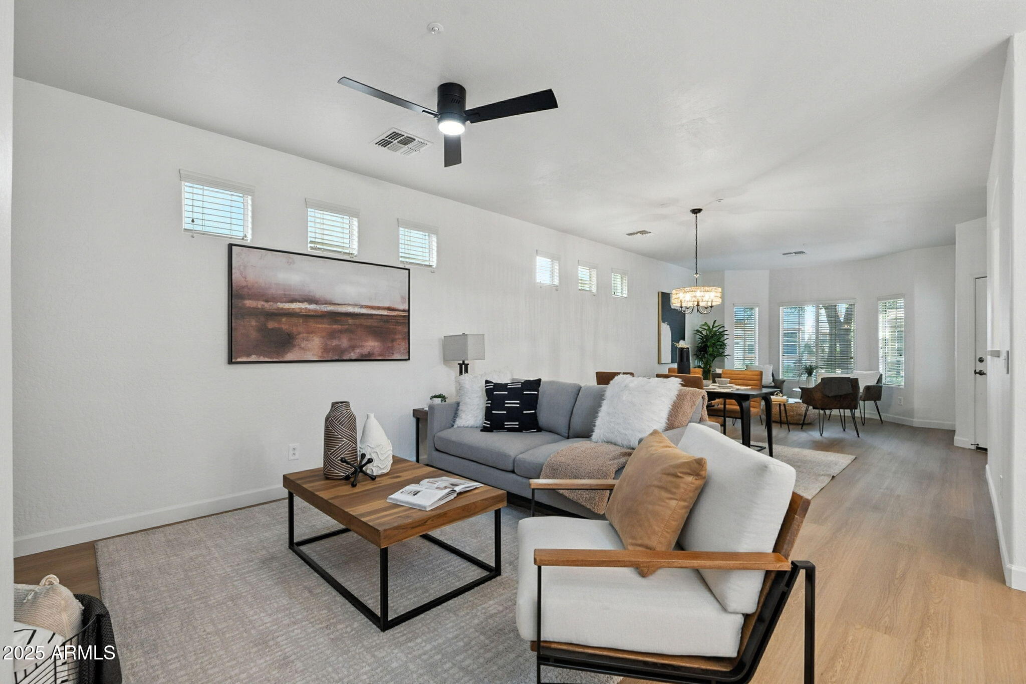 3065 E TAMARISK Street