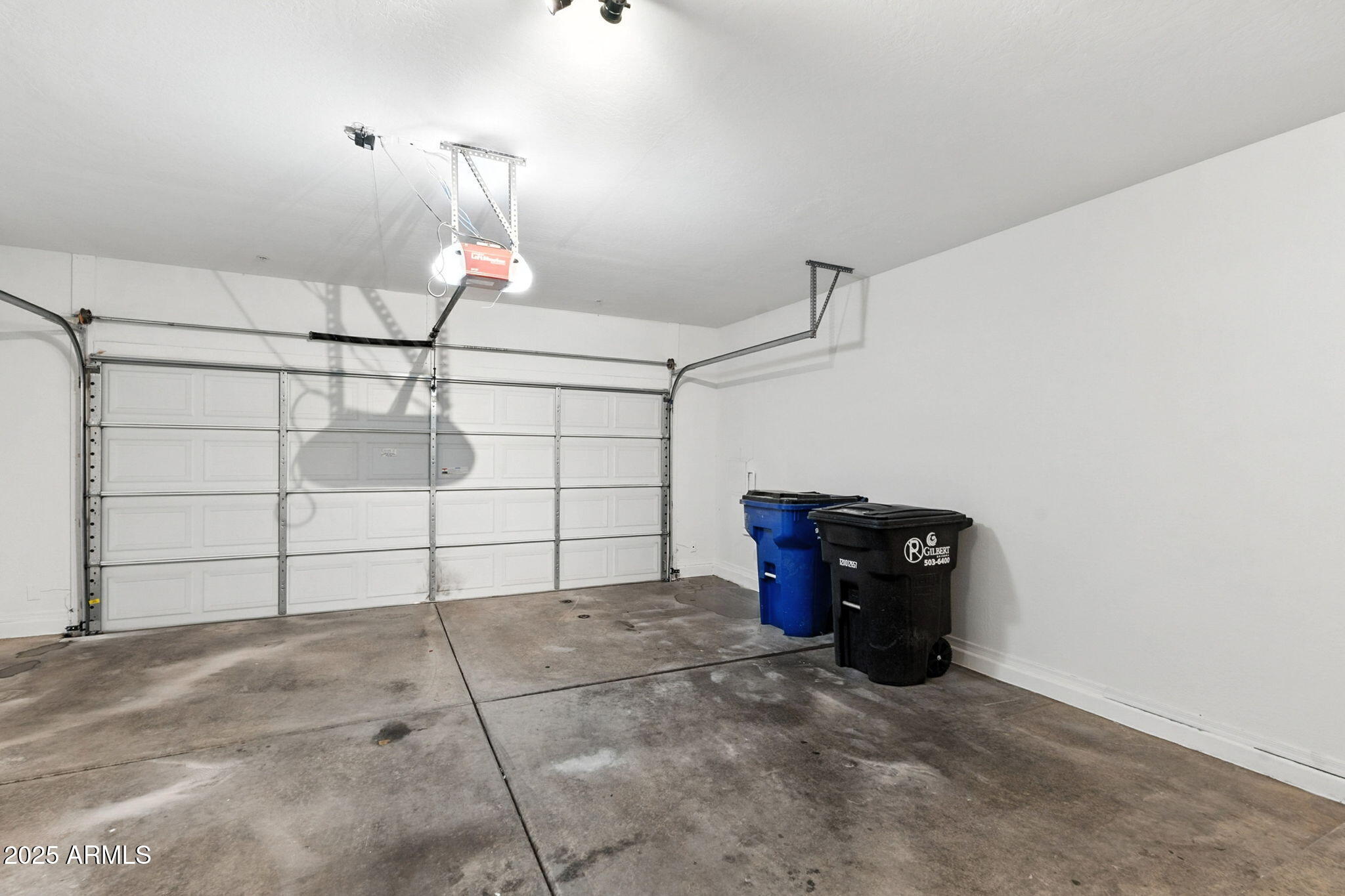 3065 E TAMARISK Street