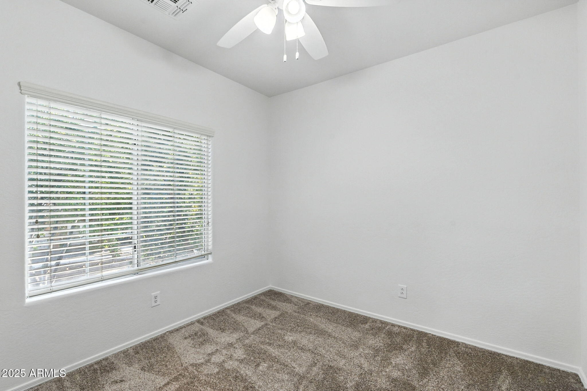 3065 E TAMARISK Street