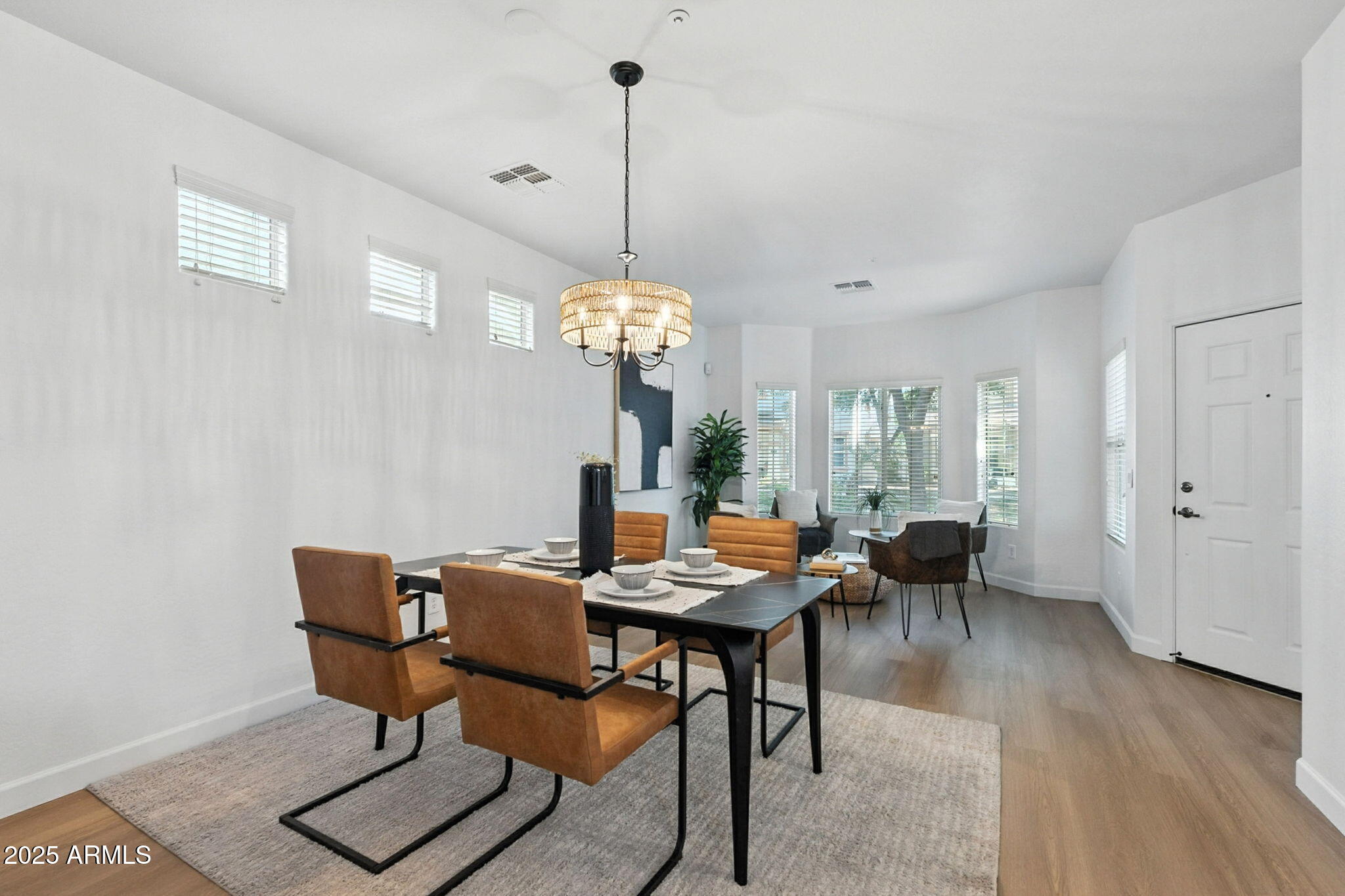 3065 E TAMARISK Street