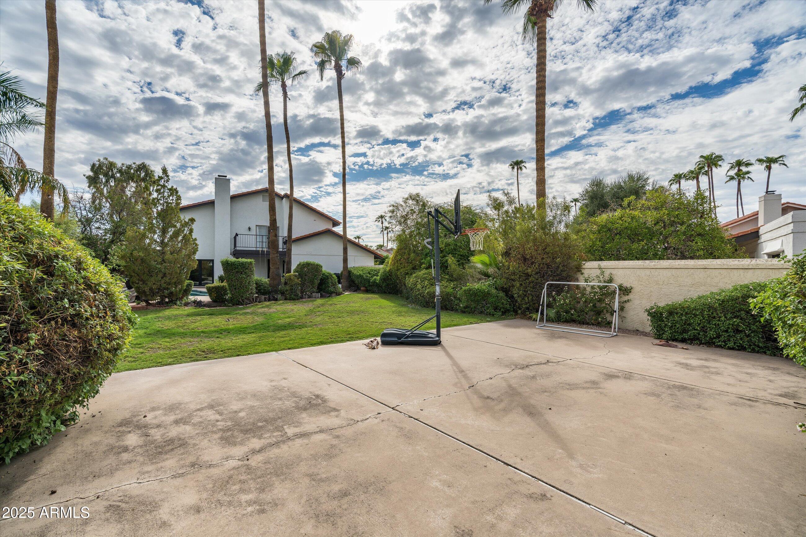 7505 E TIMBERLANE Court