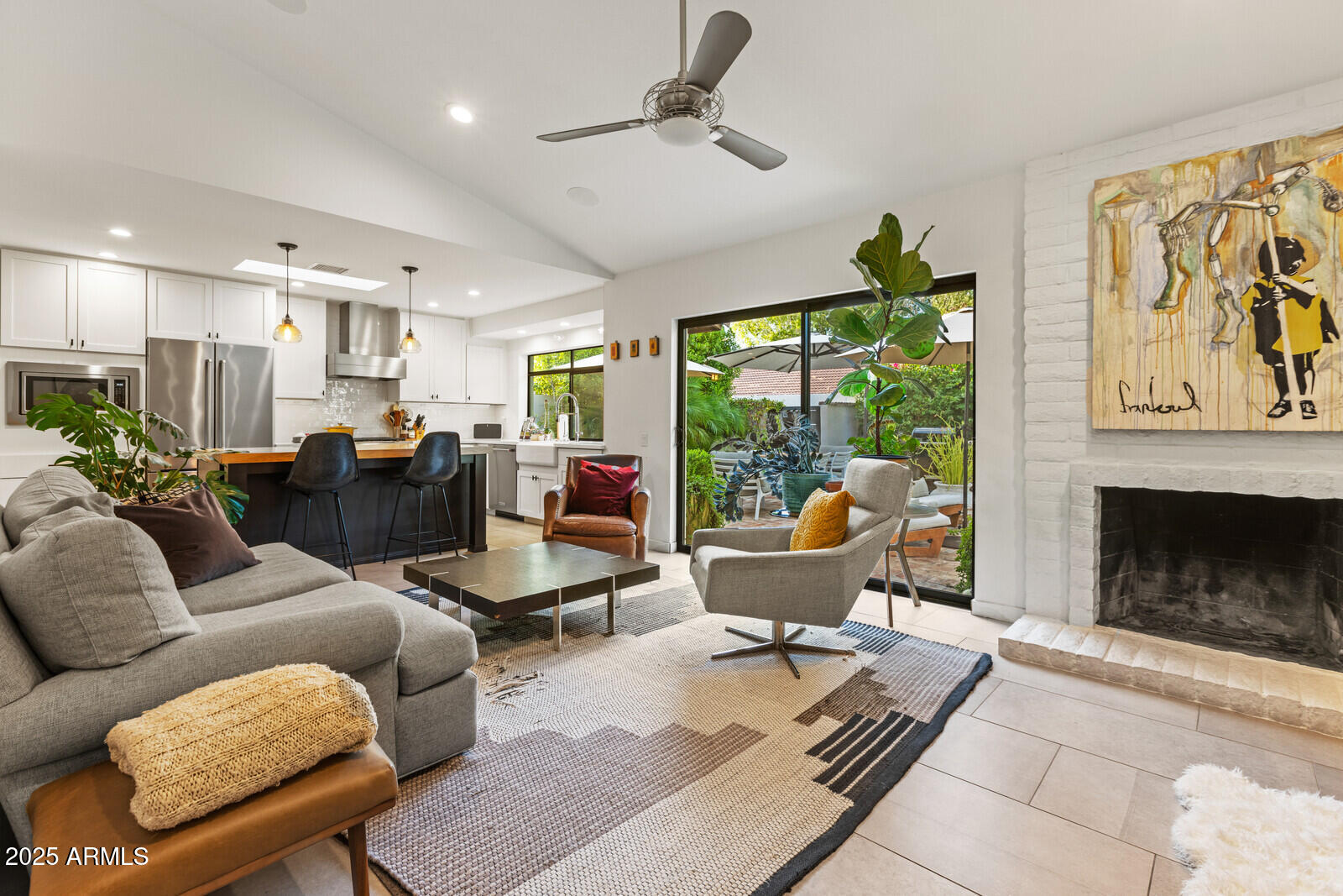 948 E DRIFTWOOD Drive