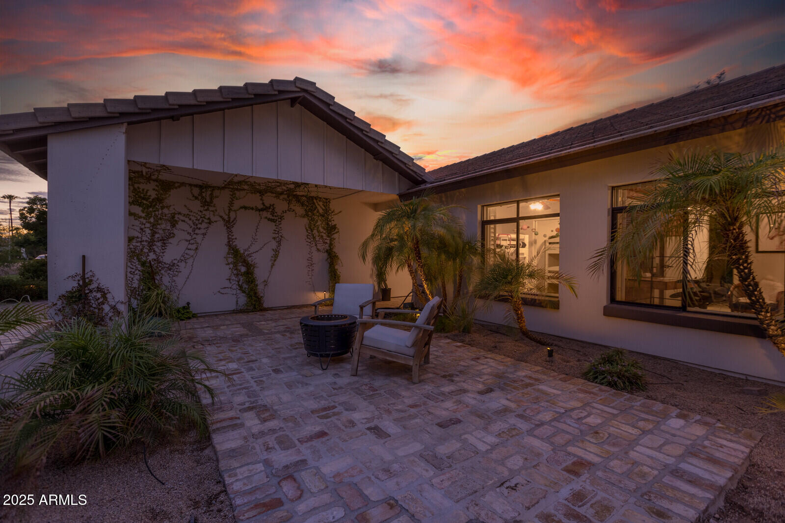 948 E DRIFTWOOD Drive