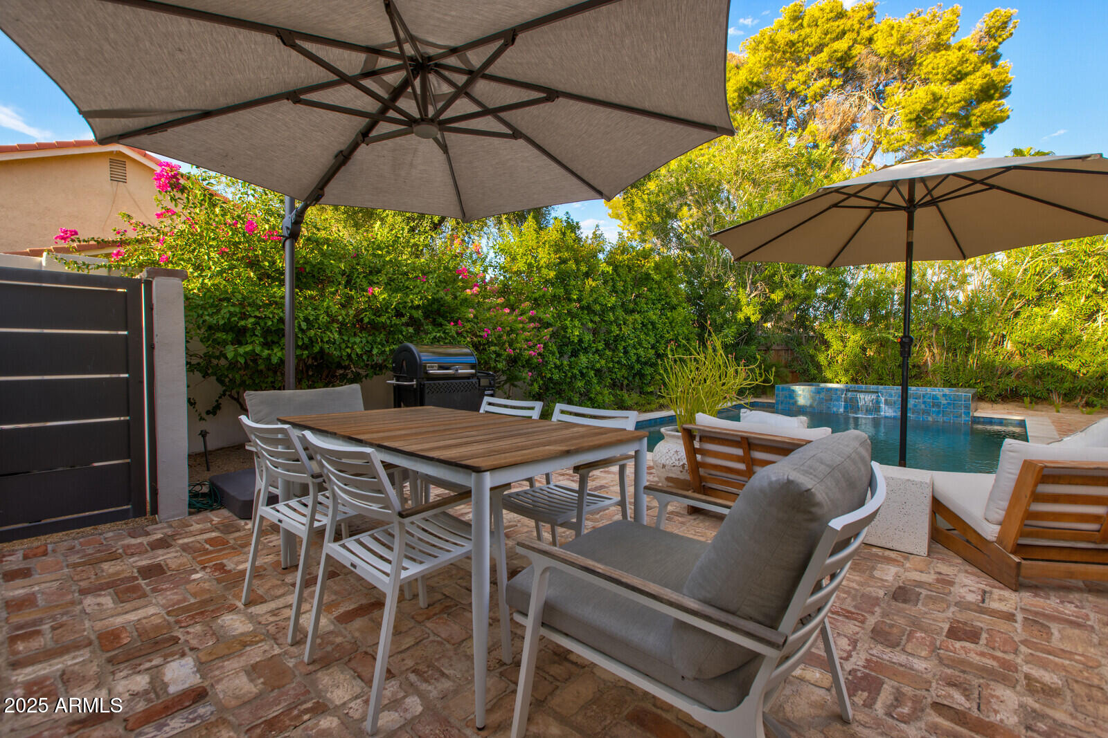 948 E DRIFTWOOD Drive