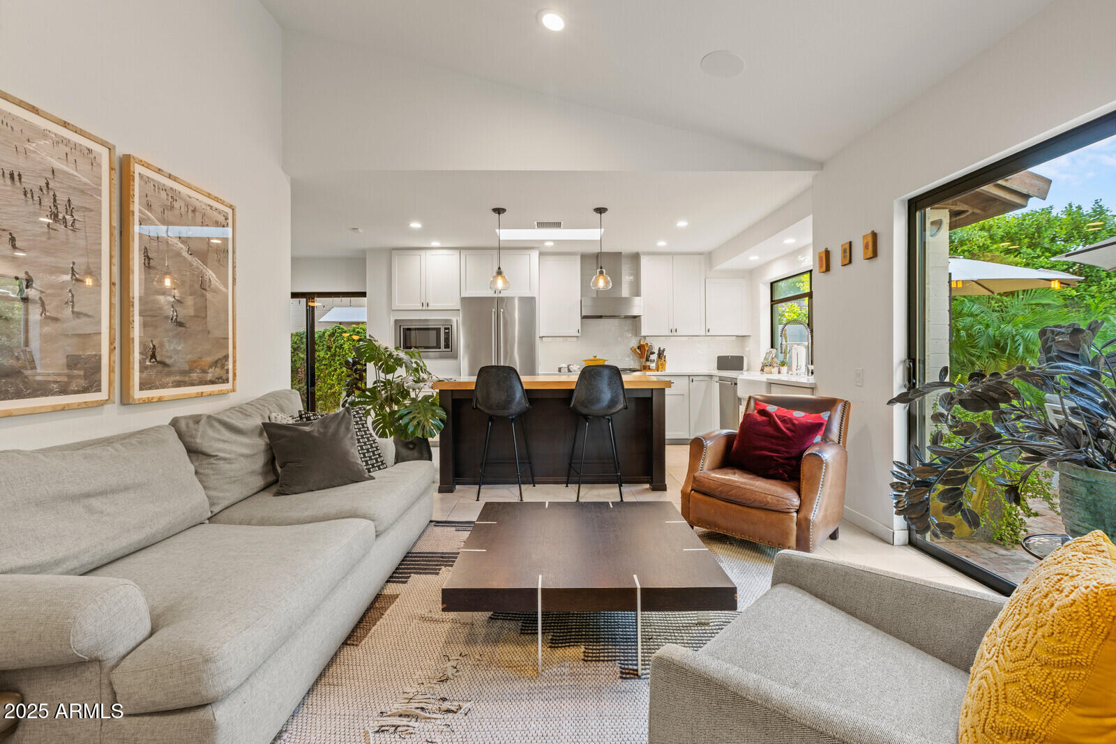 948 E DRIFTWOOD Drive