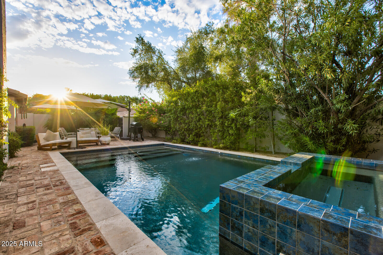 948 E DRIFTWOOD Drive