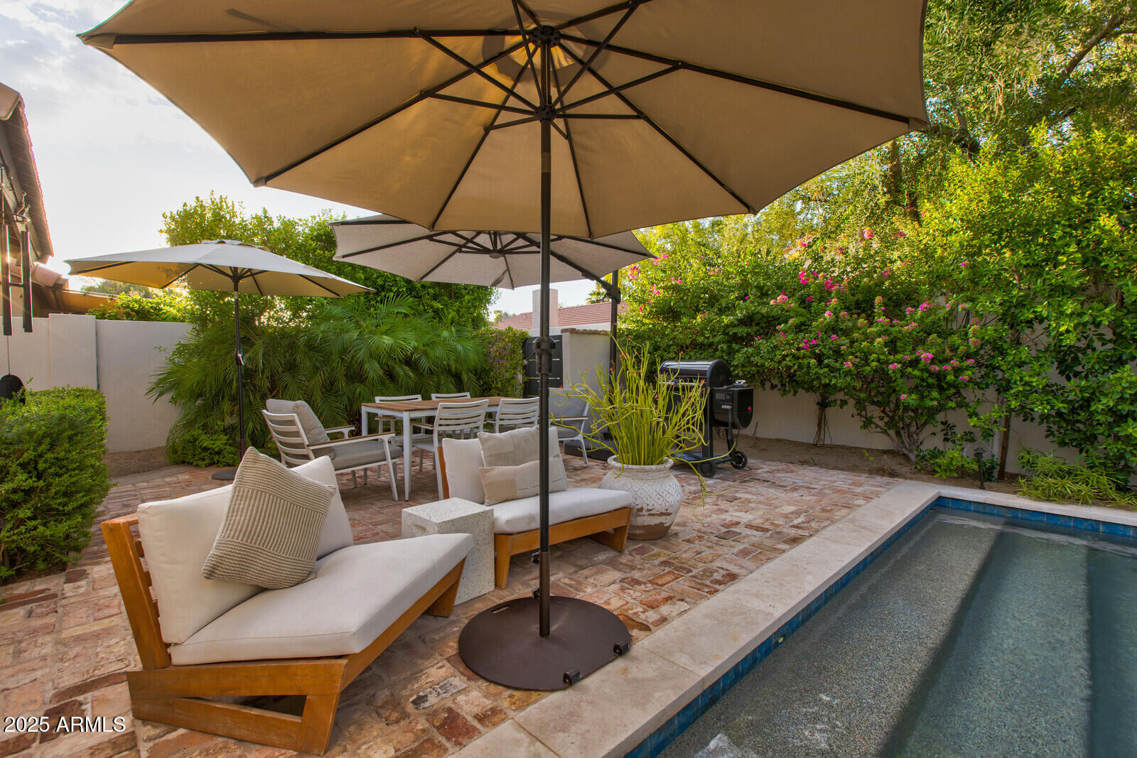 948 E DRIFTWOOD Drive