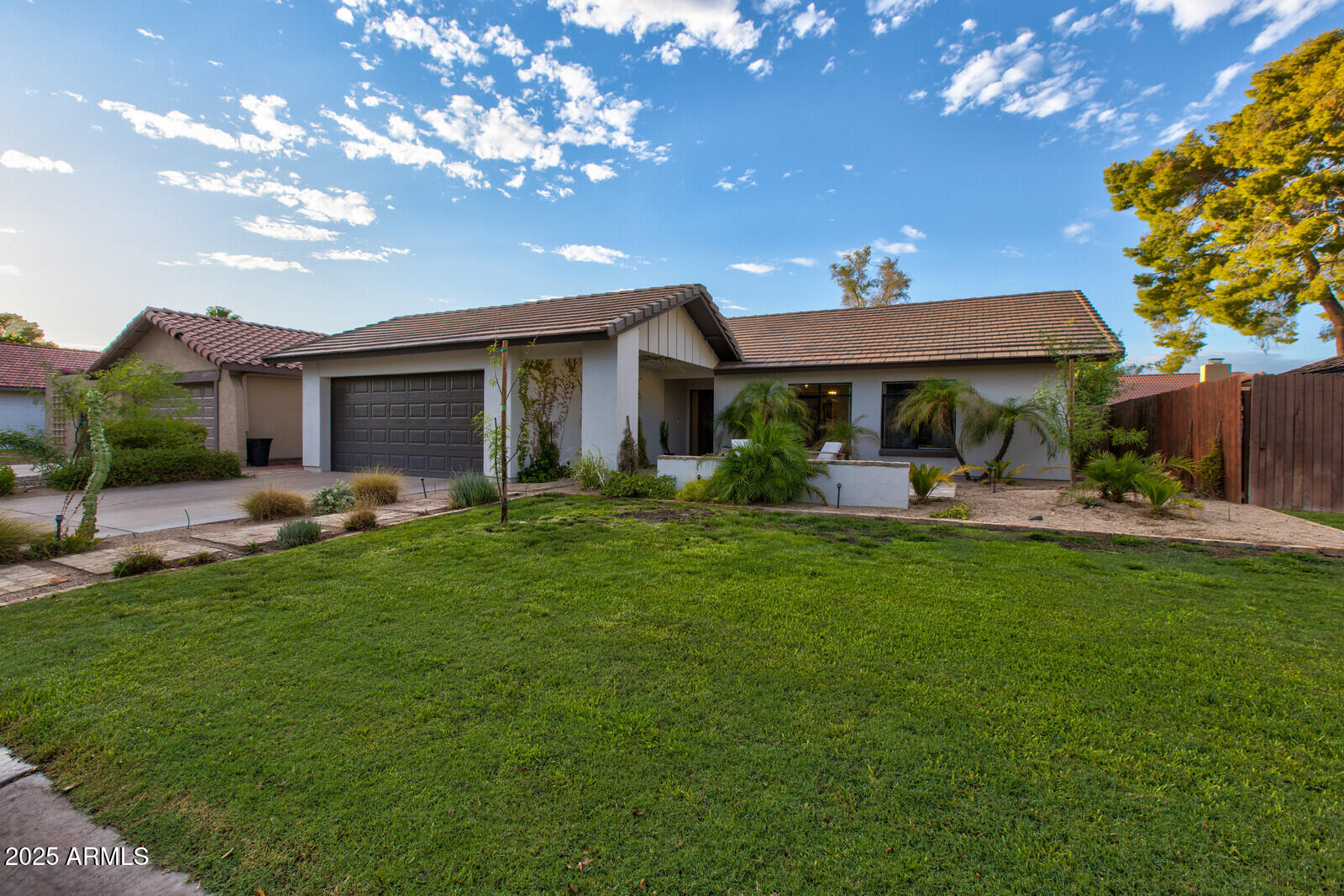 948 E DRIFTWOOD Drive