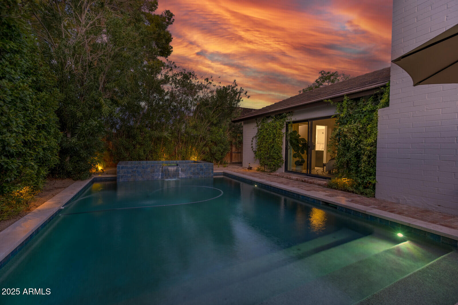 948 E DRIFTWOOD Drive