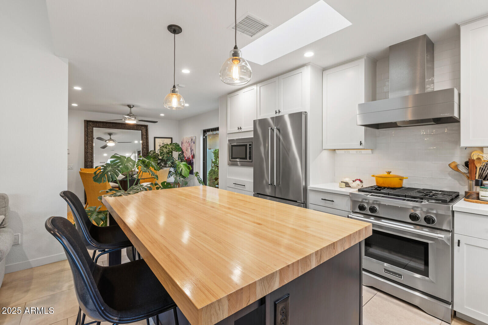 948 E DRIFTWOOD Drive