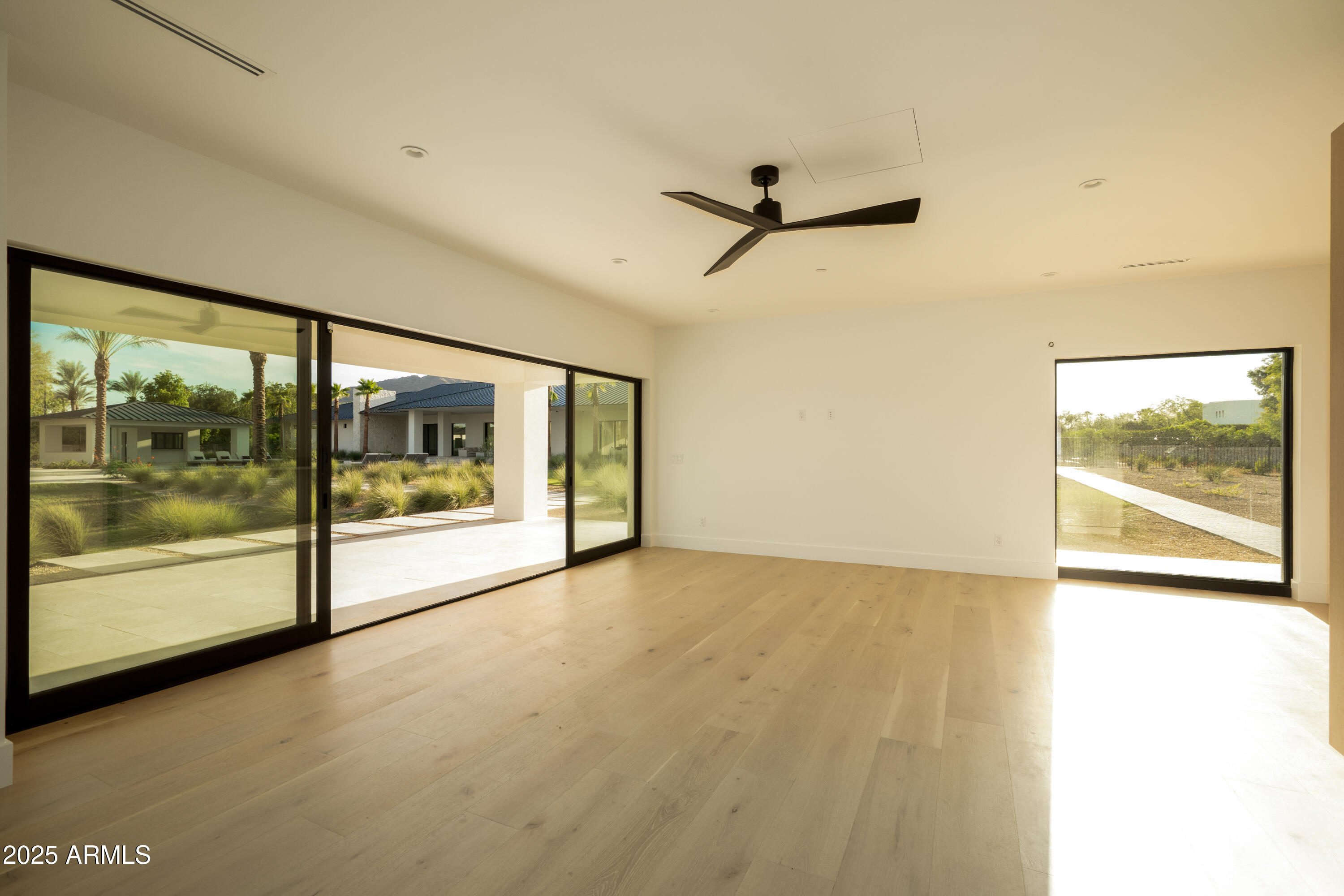 6215 N CASA BLANCA Drive