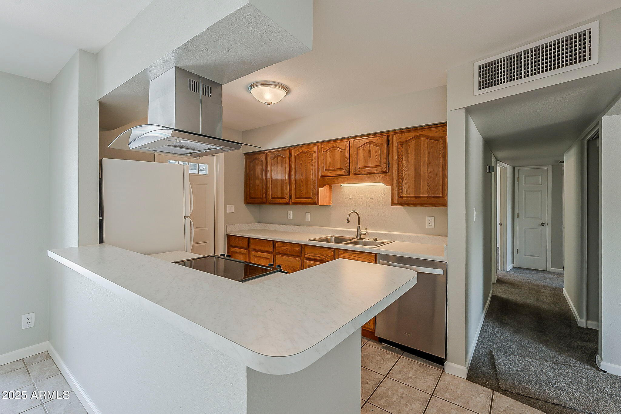 2310 E MARMORA Street