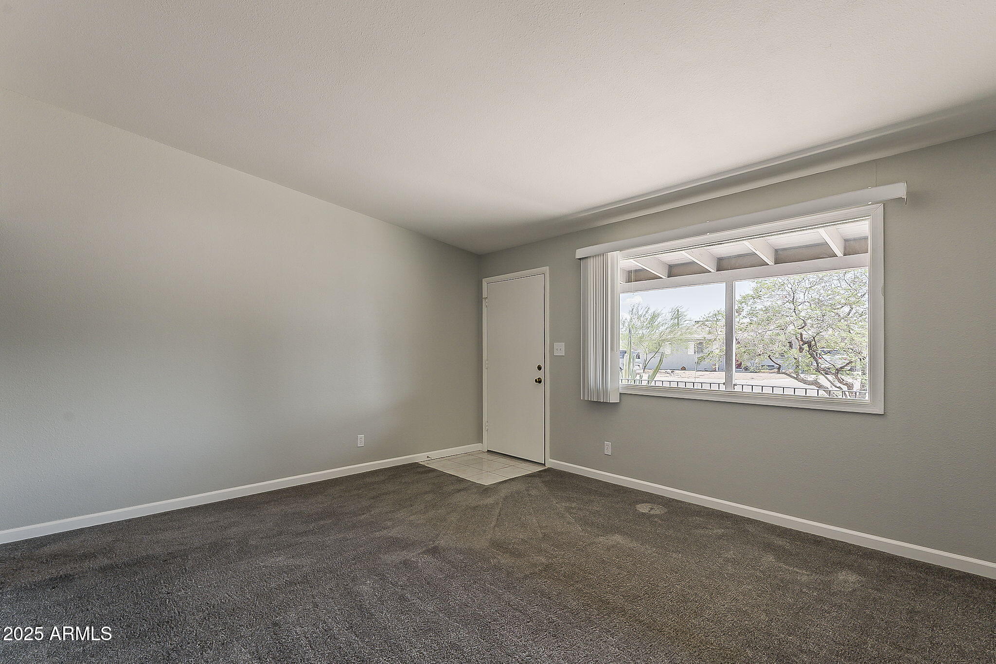 2310 E MARMORA Street